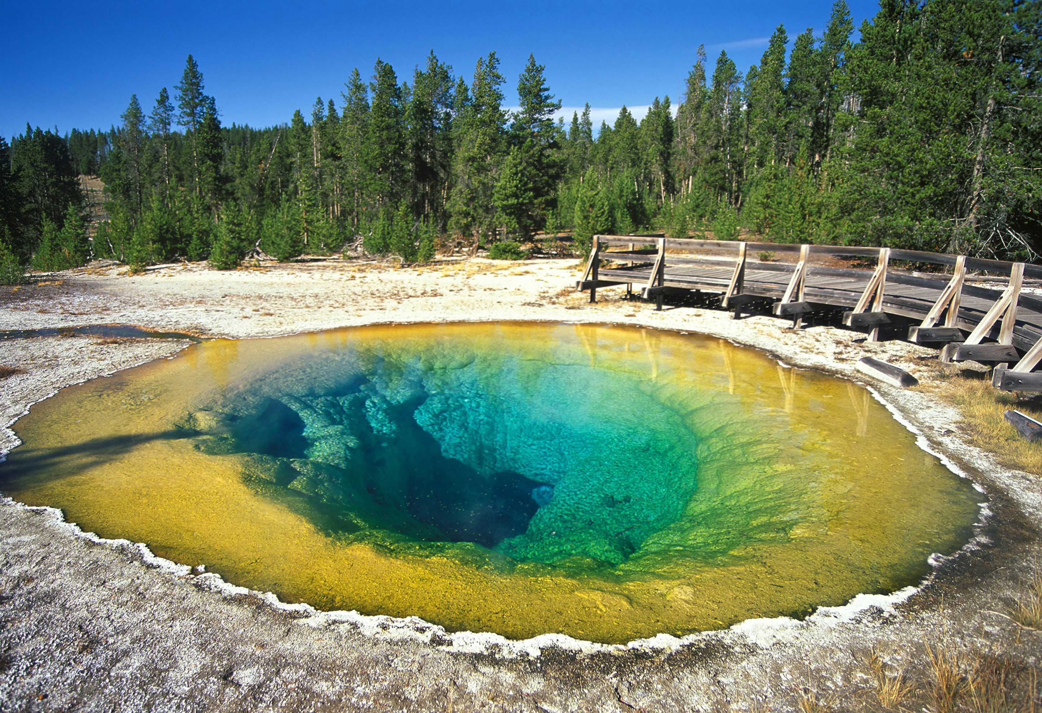 Een kratermeer in Yellowstone
