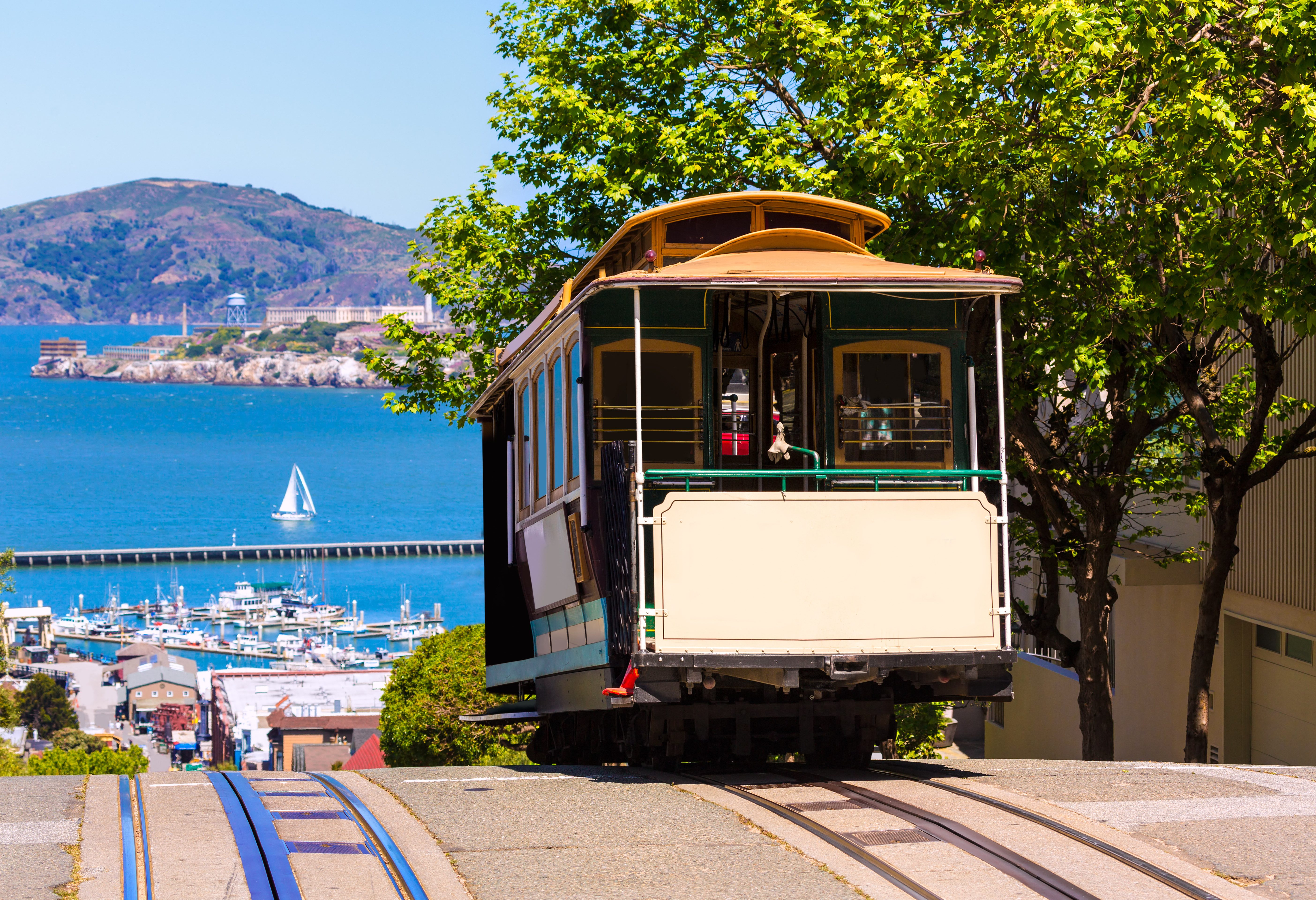 Cable car en Alcatraz in San Francisco