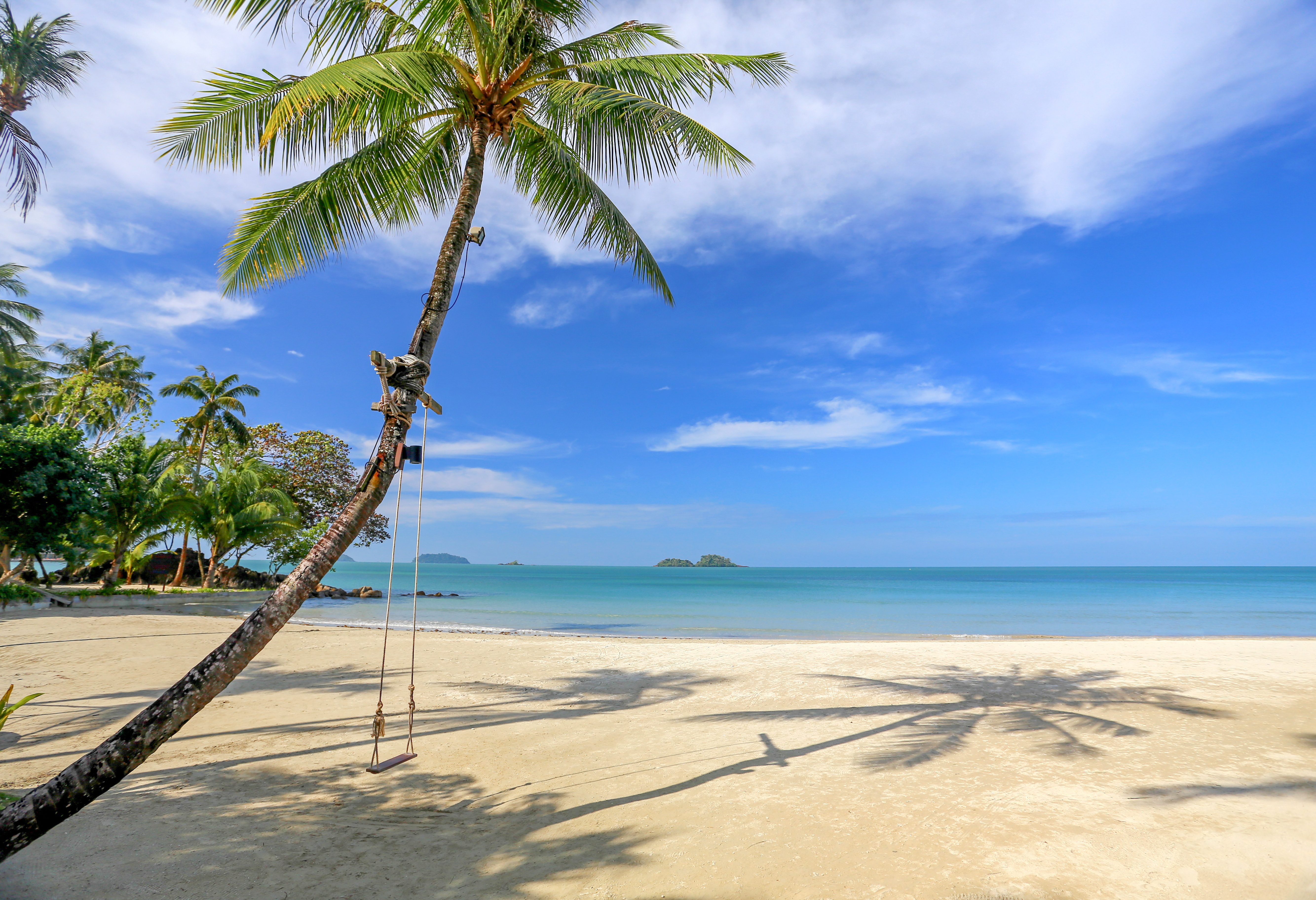 Strand bij The Dewa op Koh Chang, Thailand