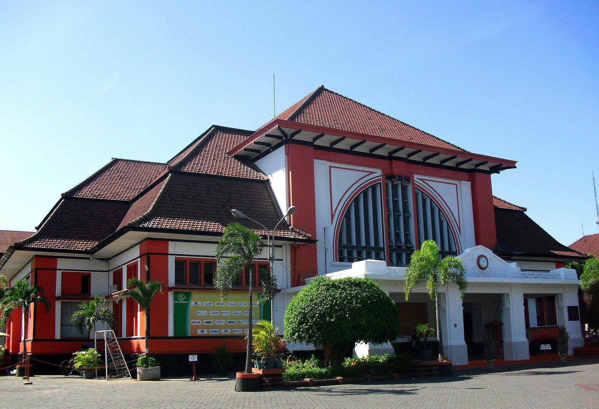 Postkantoor in Surabaya Java