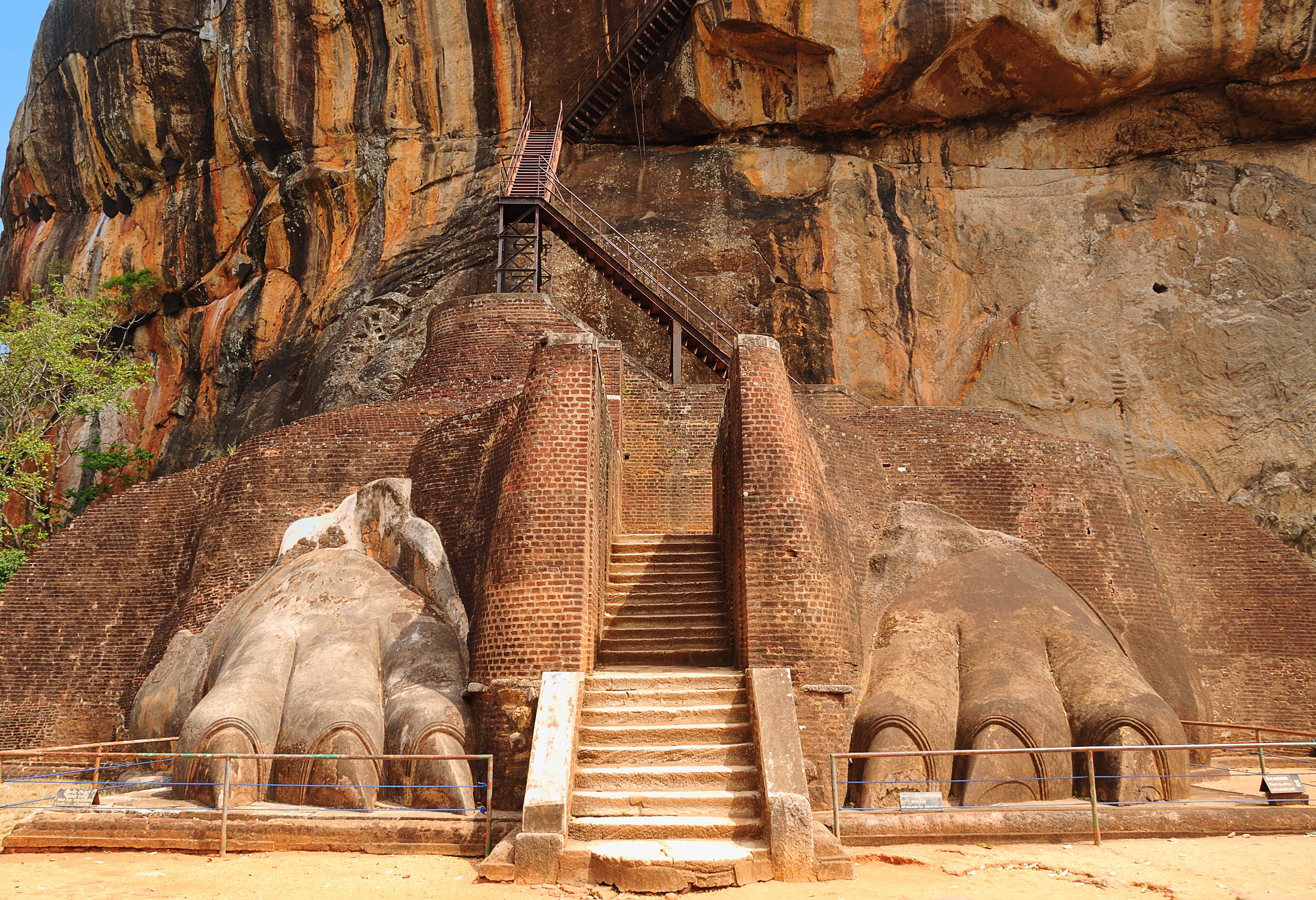 De Leeuwenrots in Sigiriya in Sri Lanka