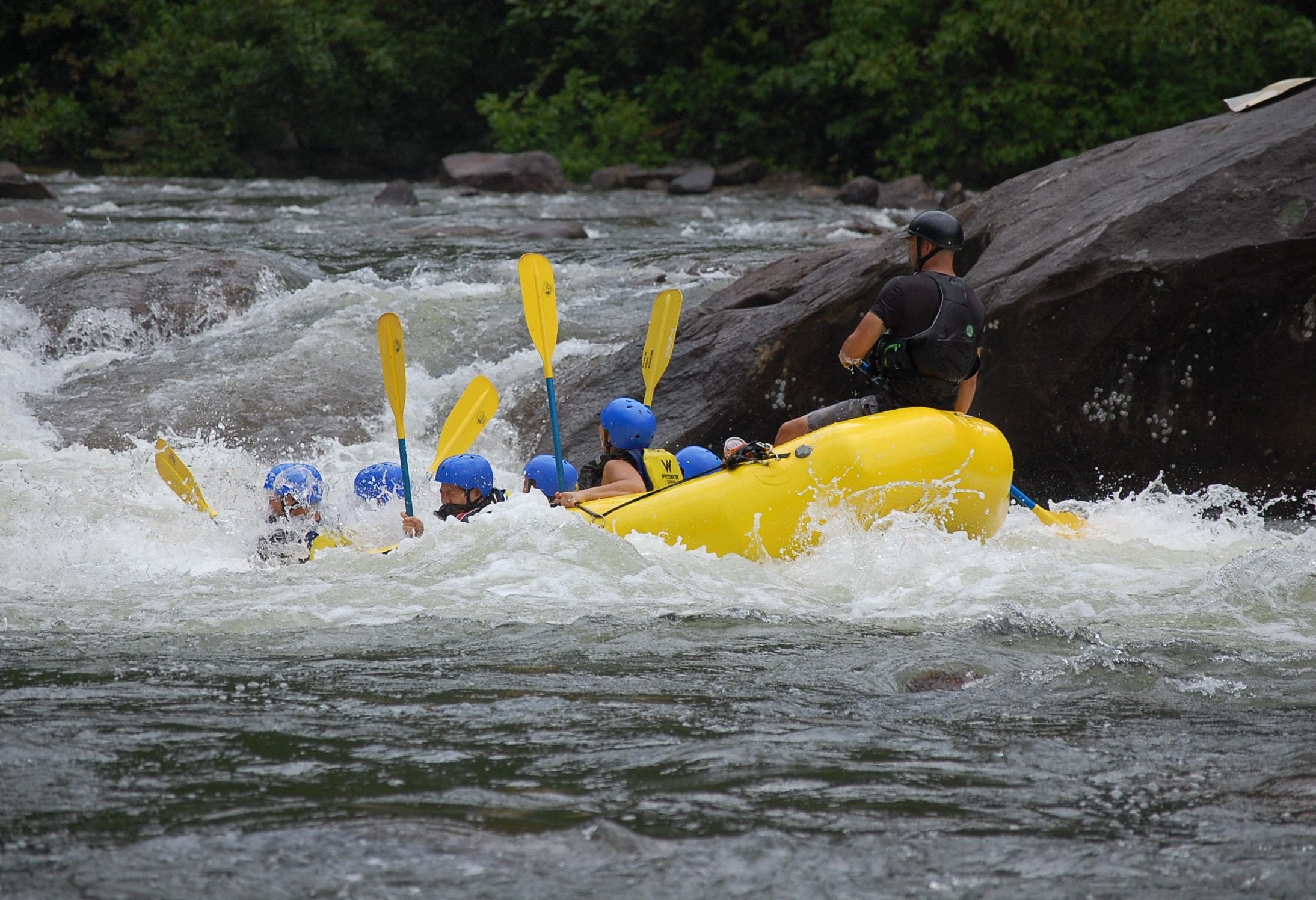 Wild Water raften bij Kitagalu in Sri Lanka