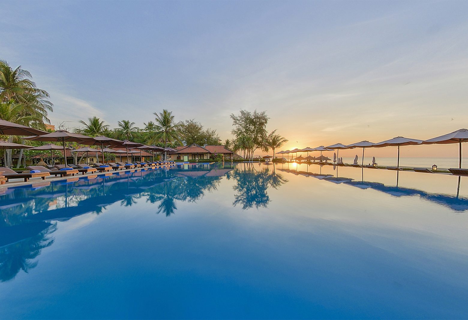 Zwembad bij het Seahorse Resort in Mui Ne, Vietnam
