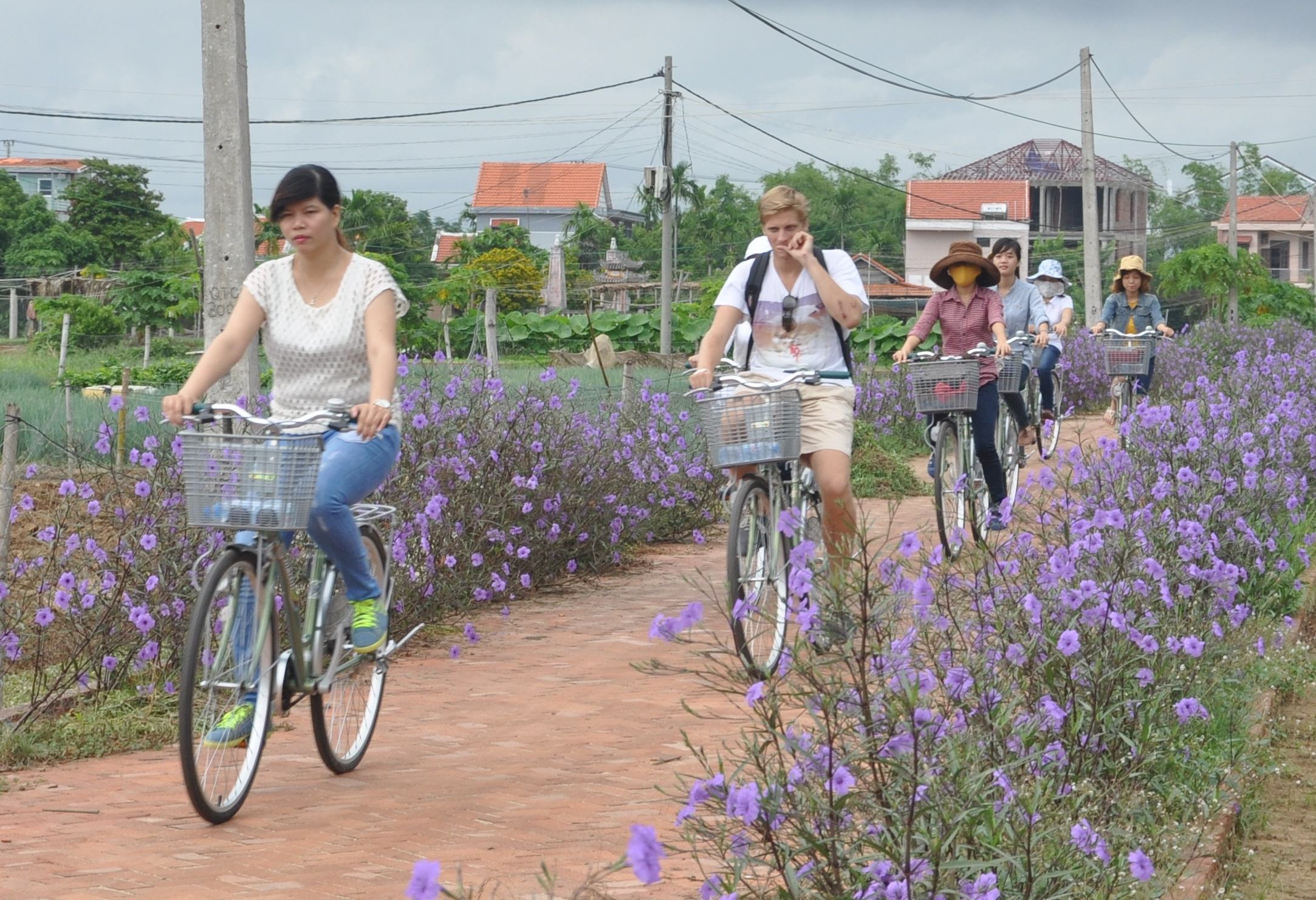 Fietsen in de landelijke omgeving van Hoi An, Vietnam