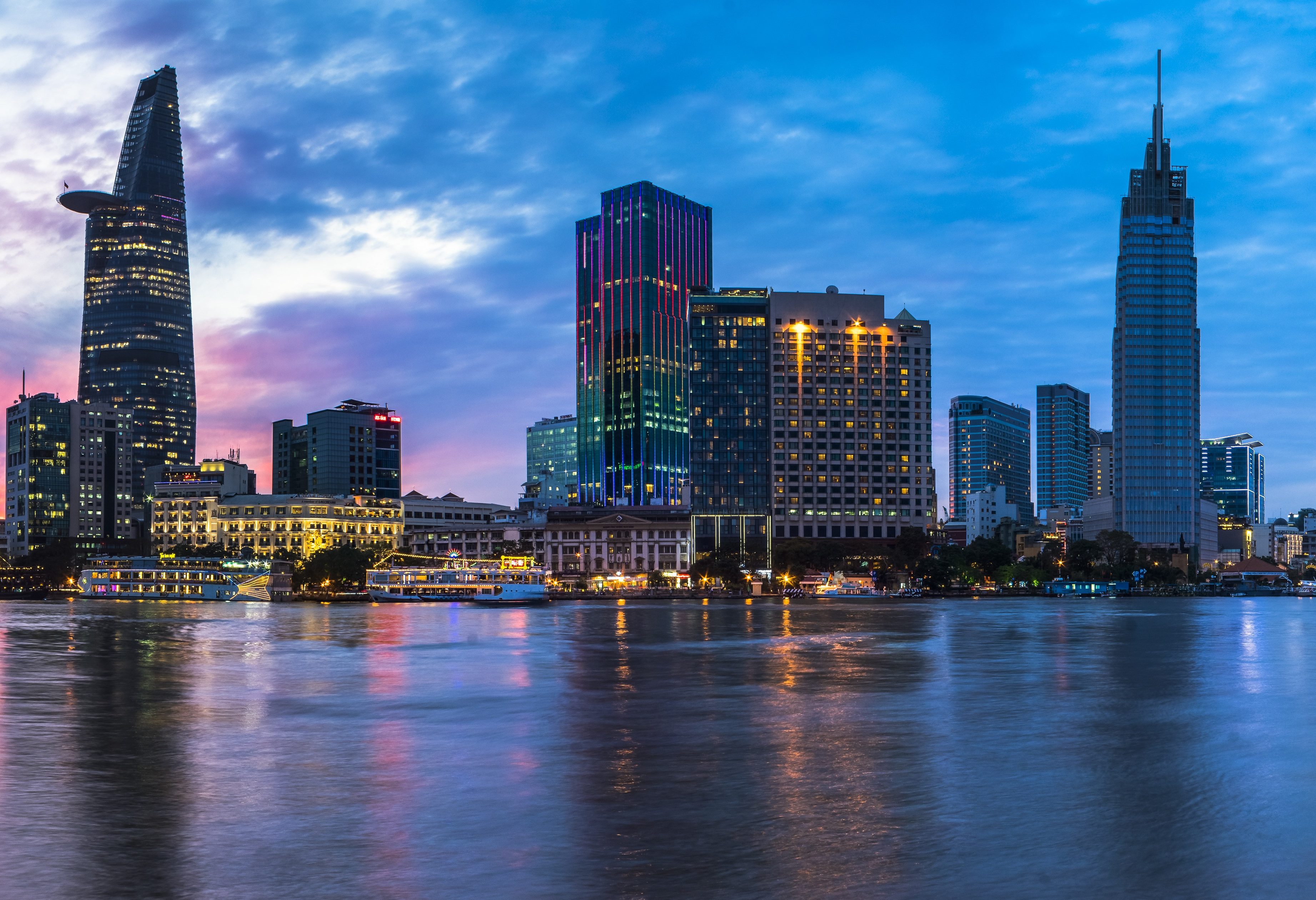 Saigon rivier in Ho Chi Minh Stad, Vietnam