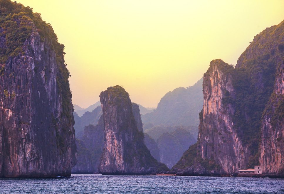 Prachtig Lan Ha Bay nabij Halong Bay in Vietnam