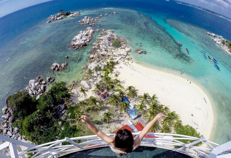 Vuurtoren op Lengkuas Island vlakbij Belitung