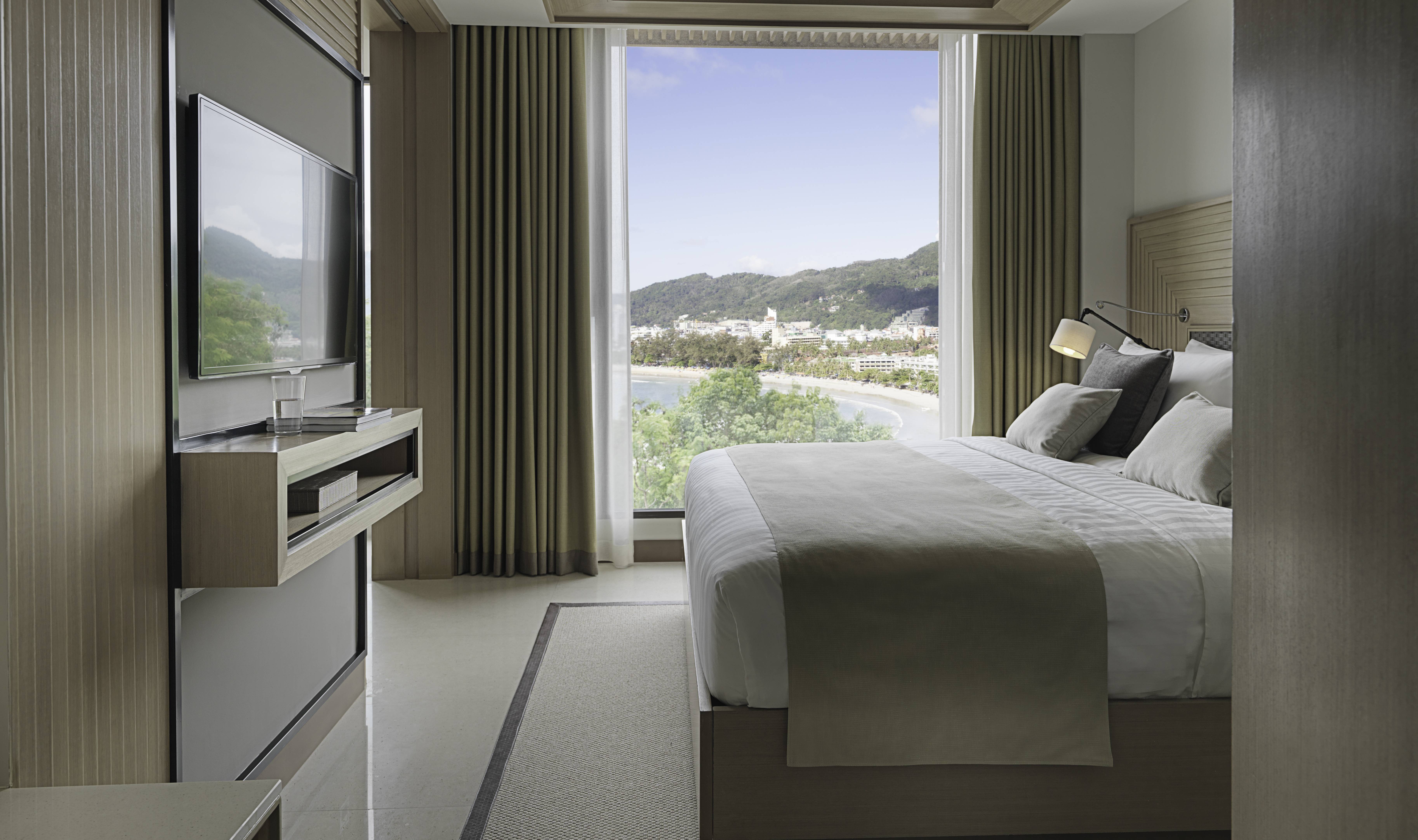 One Bedroom Suite Oceanfacing in het Amari Phuket in Thailand