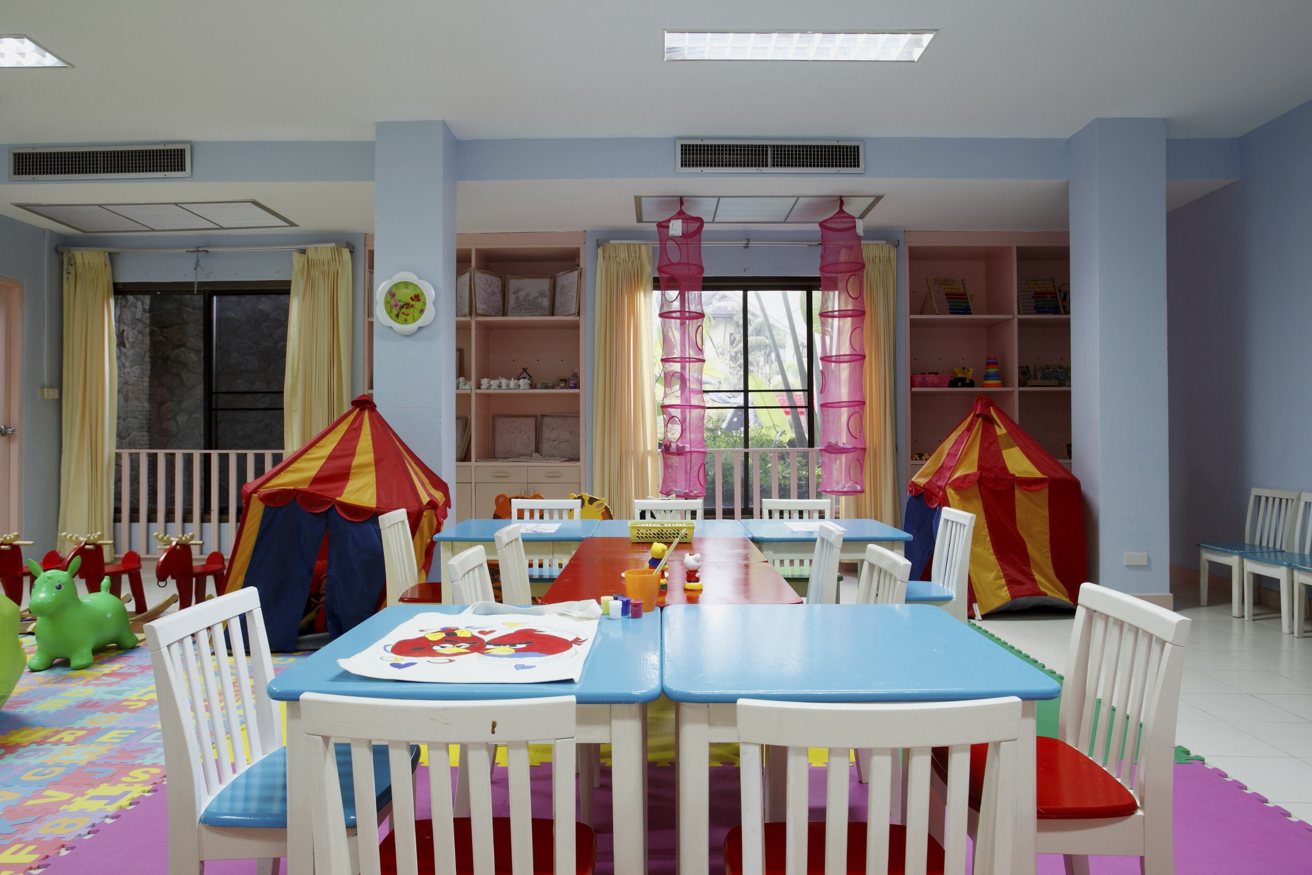 Safari Kids Club in het Centara Seaview Resort in Khao Lak in Thailand