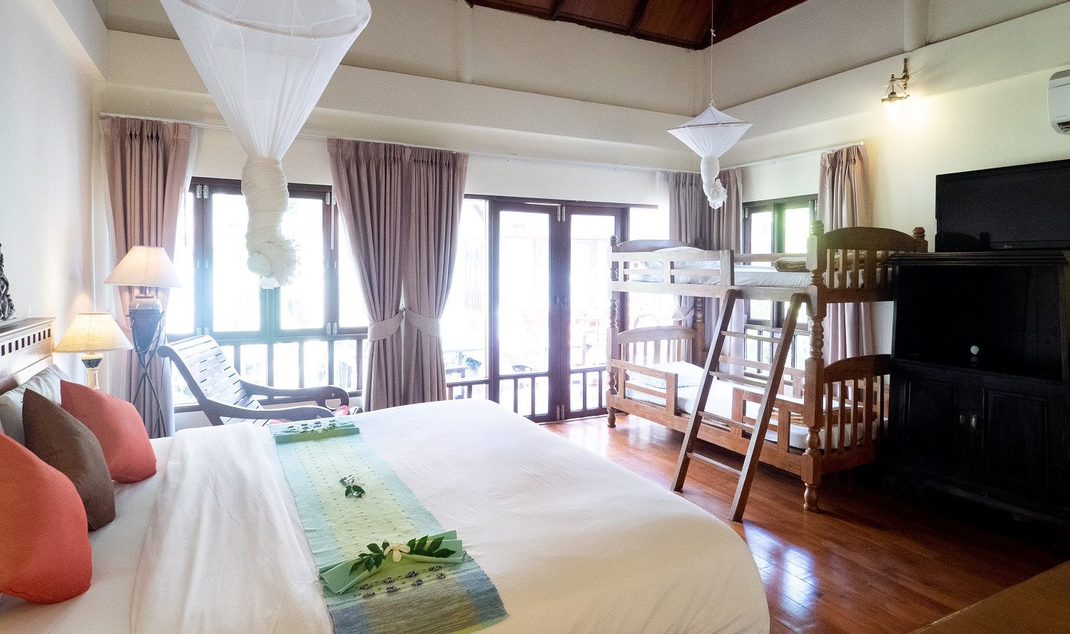 Family Villa in het Royal Lanta Resort op Koh Lanta in Thailand
