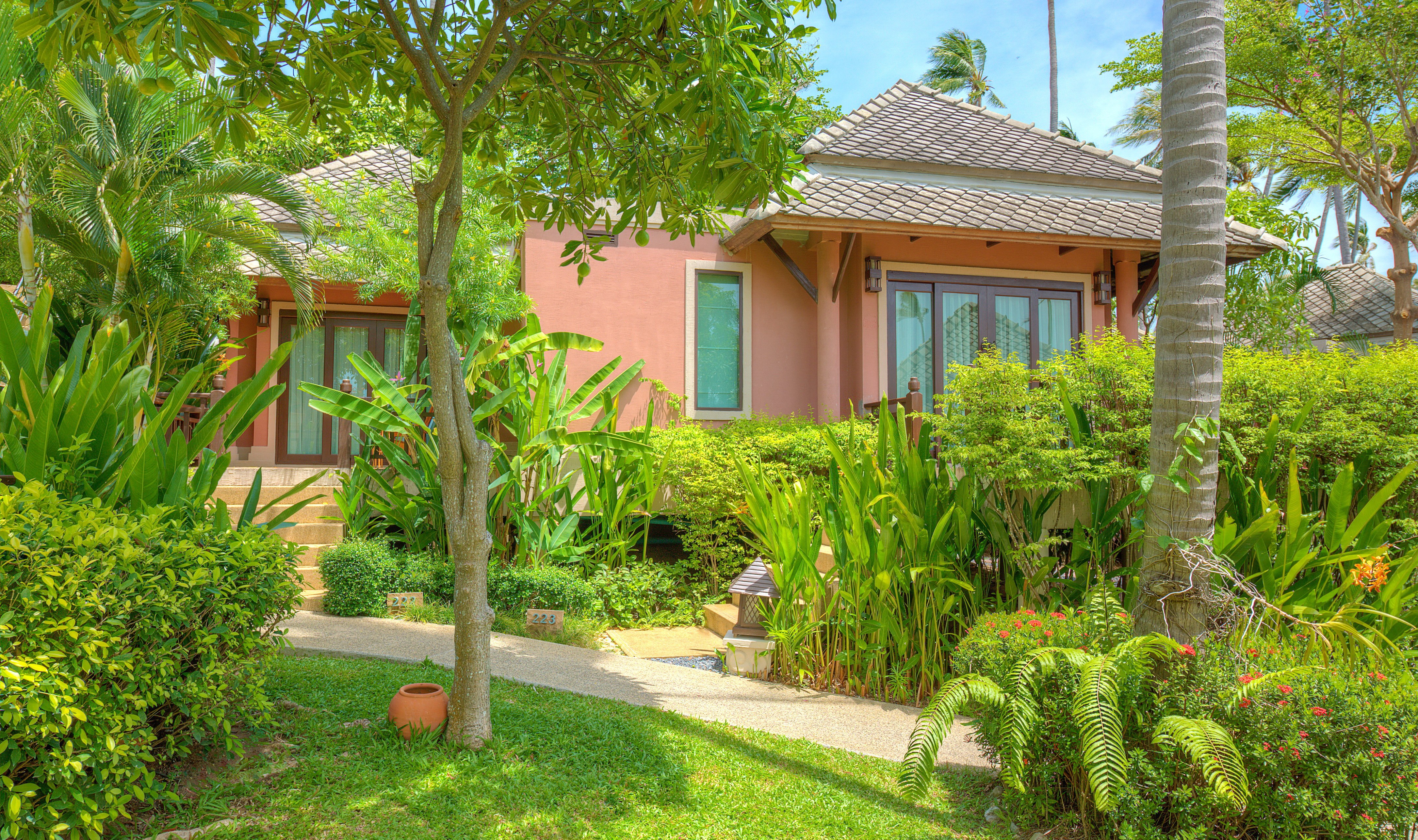 Garden Villa buitenkant in het Fairhouse Villa's en Spa op Koh Samui in Thailand