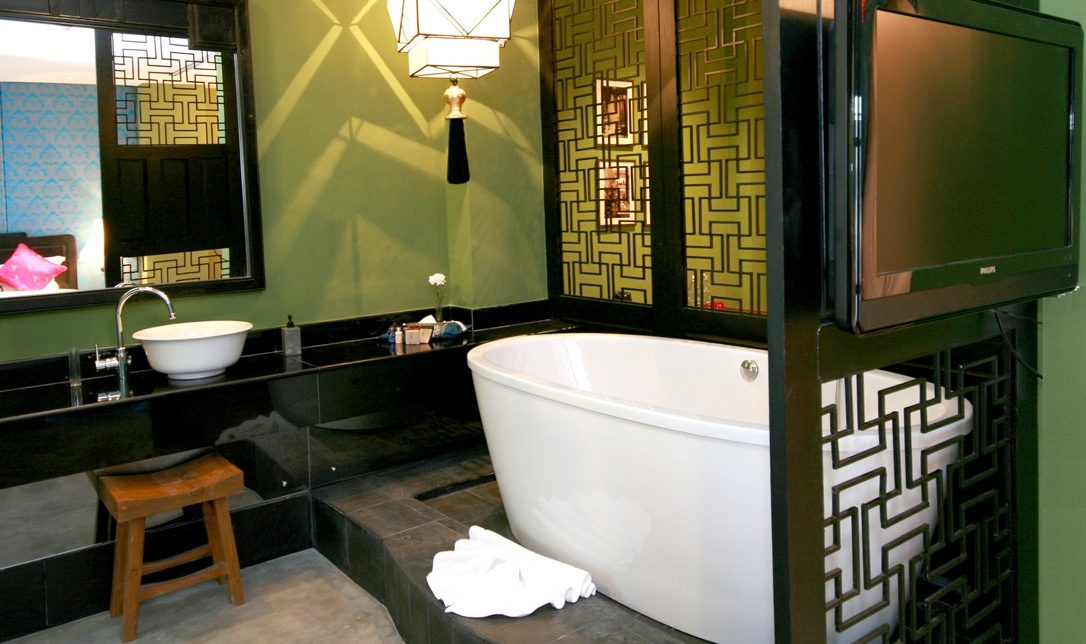 Deluxe kamer badkamer in het Shanghai Mansion in Bangkok in Thailand