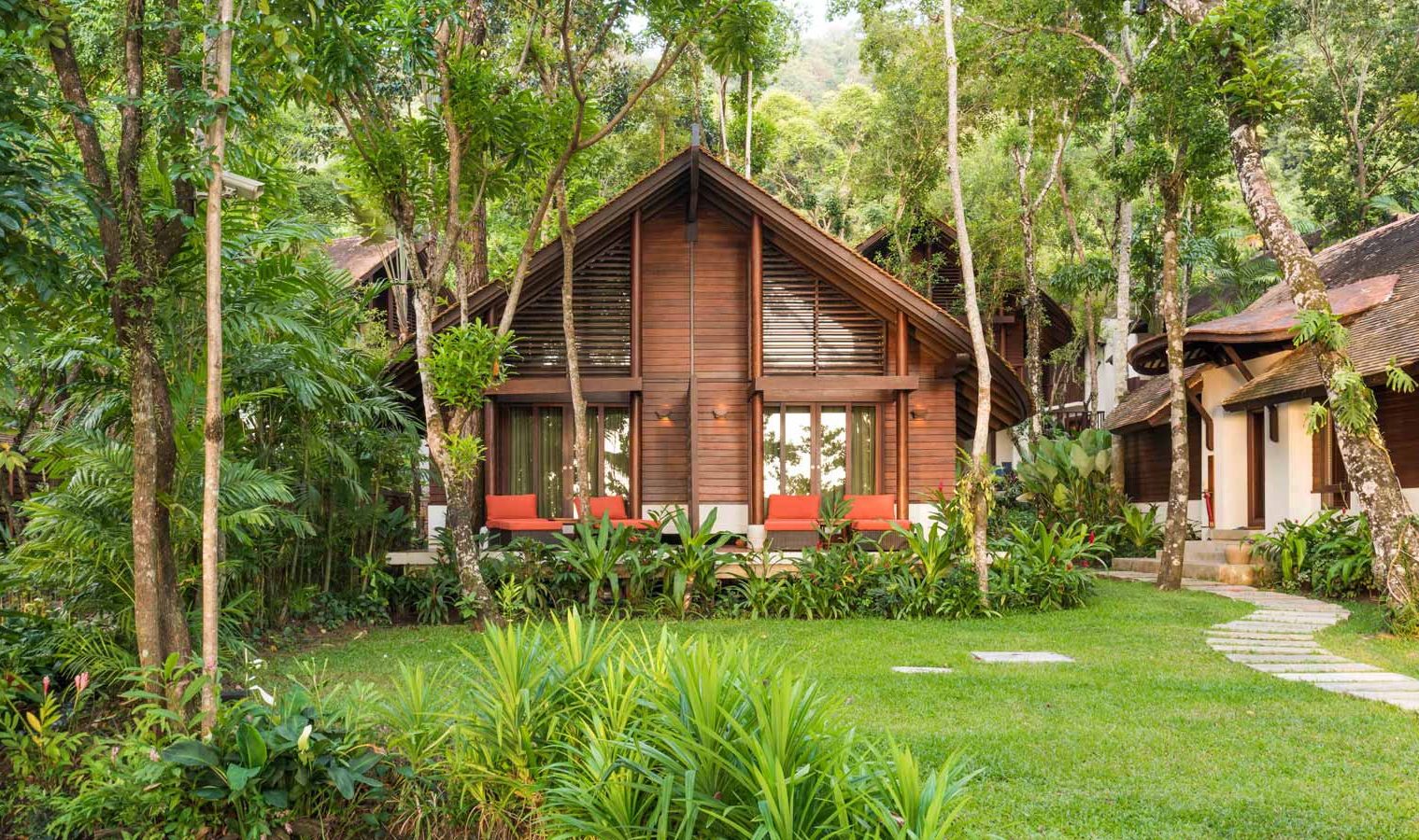 Seaview kamer buitenkant in The Tubkaak Boutique Resort in Krabi in Thailand