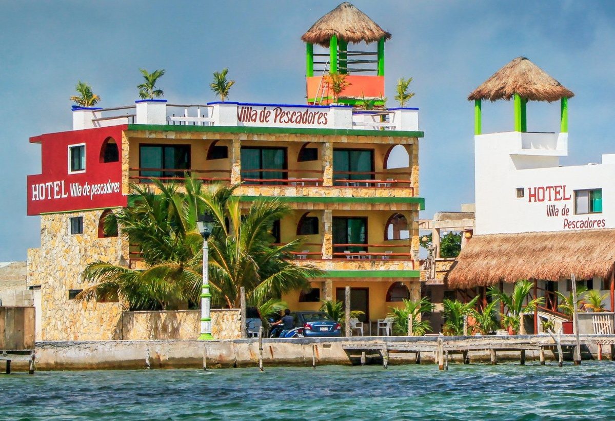 mexico-yucatan-rio-lagartos-villa-pescadores-uitzicht-vanaf-zee