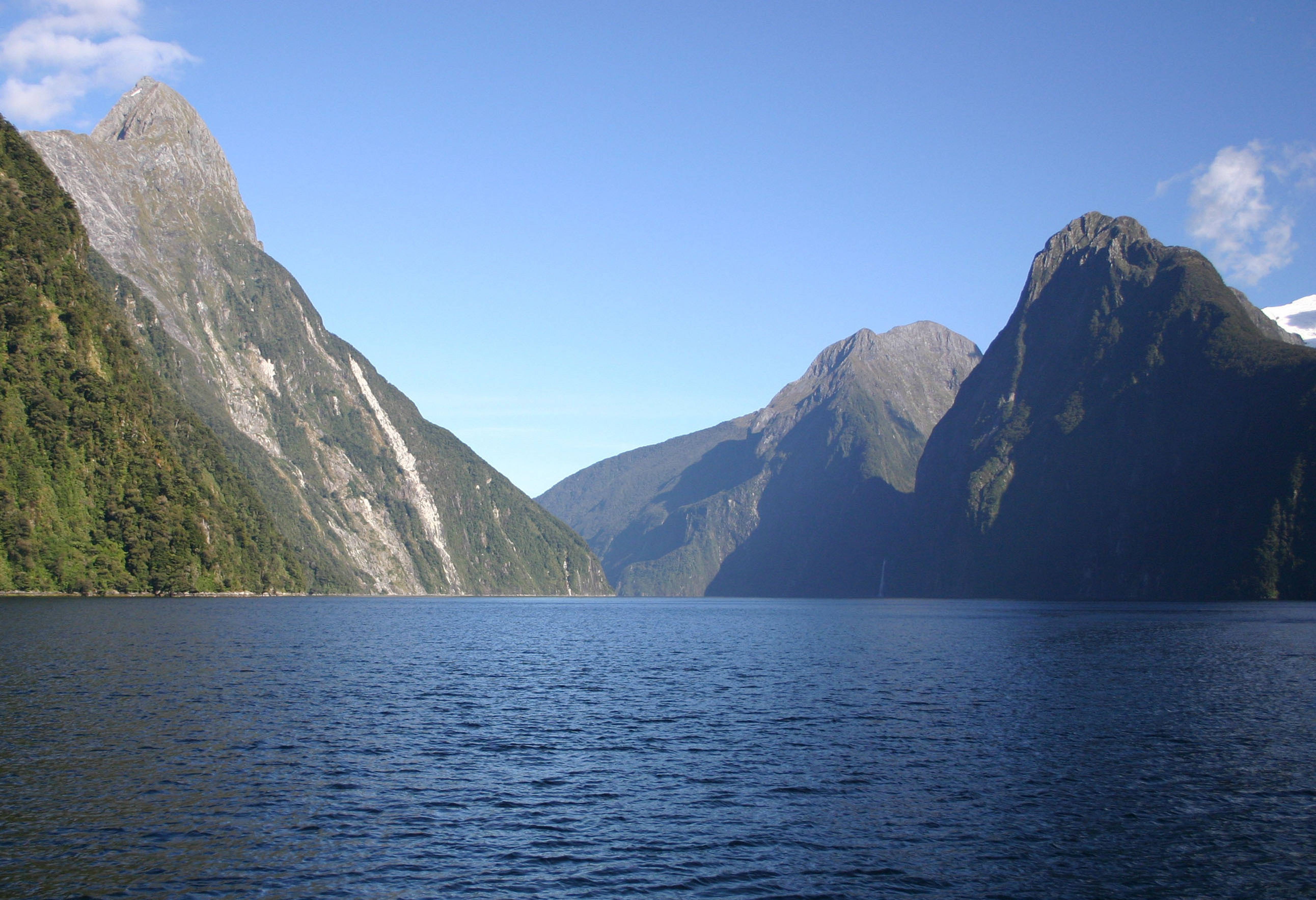 Milford Sound in Fiordland National Park in Nieuw-Zeeland