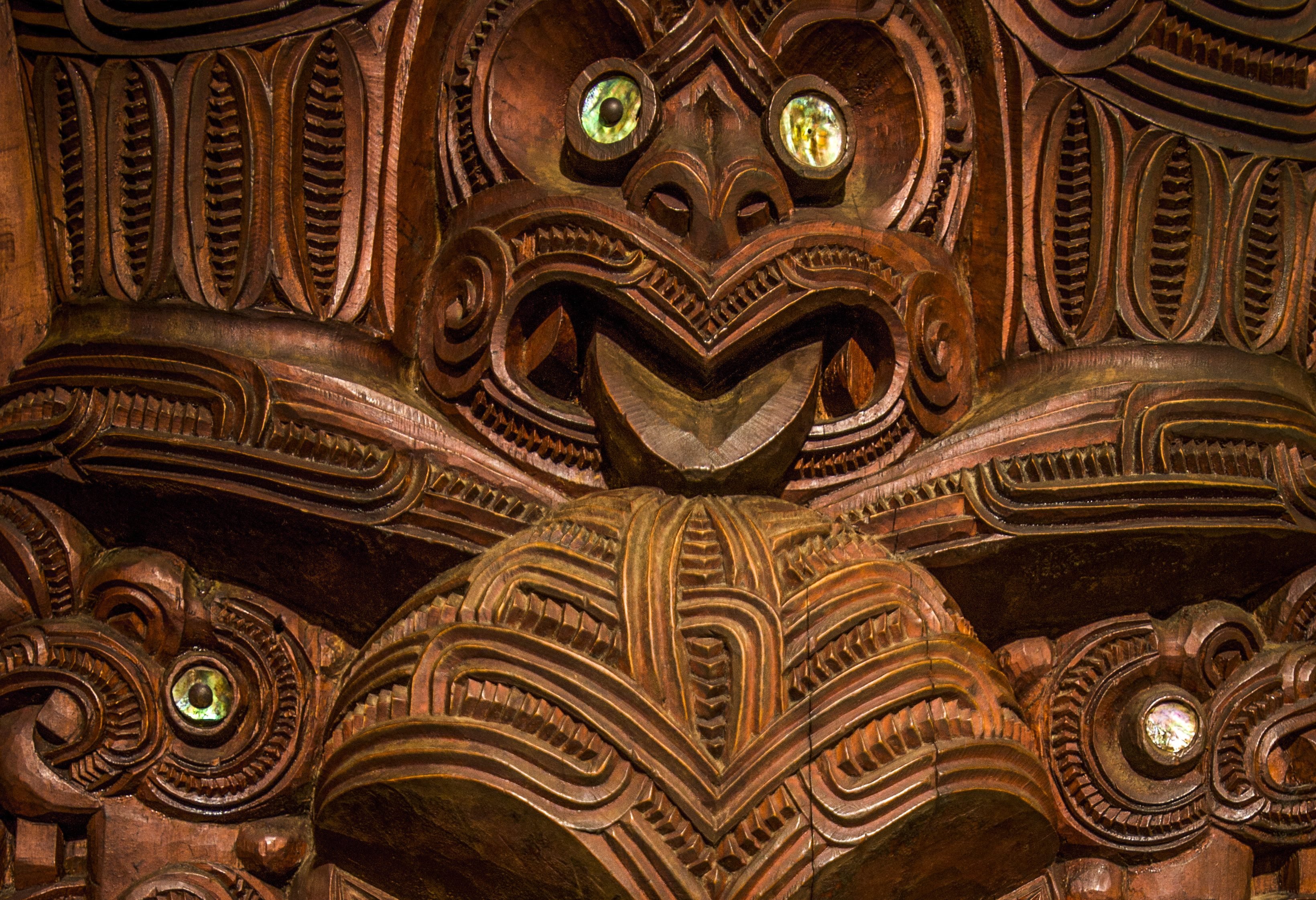 Waitangi Treaty Grounds Meeting House in de Bay of Islands in Nieuw-Zeeland