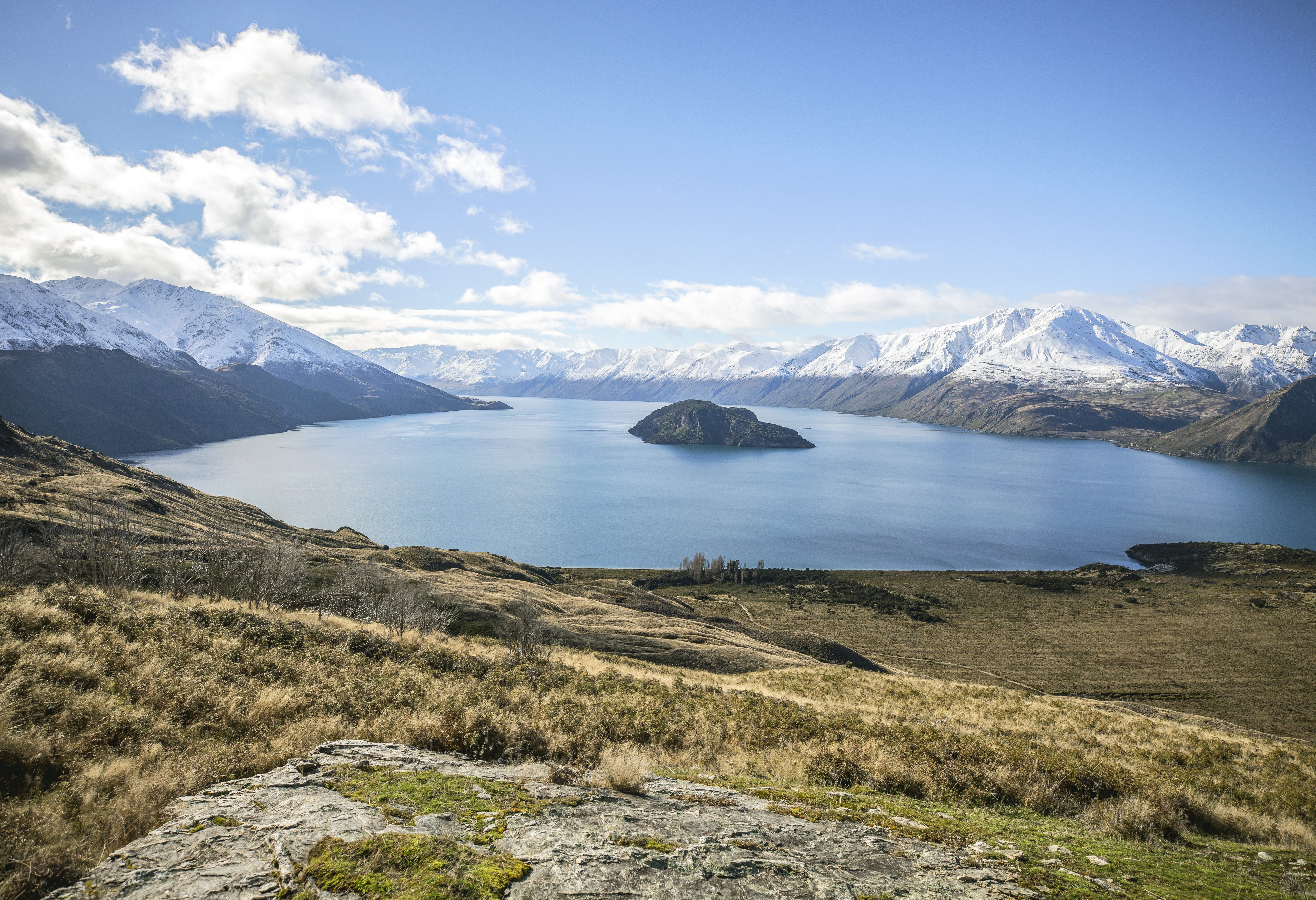 Lake Wanaka in schitterend berglandschap in Nieuw-Zeeland