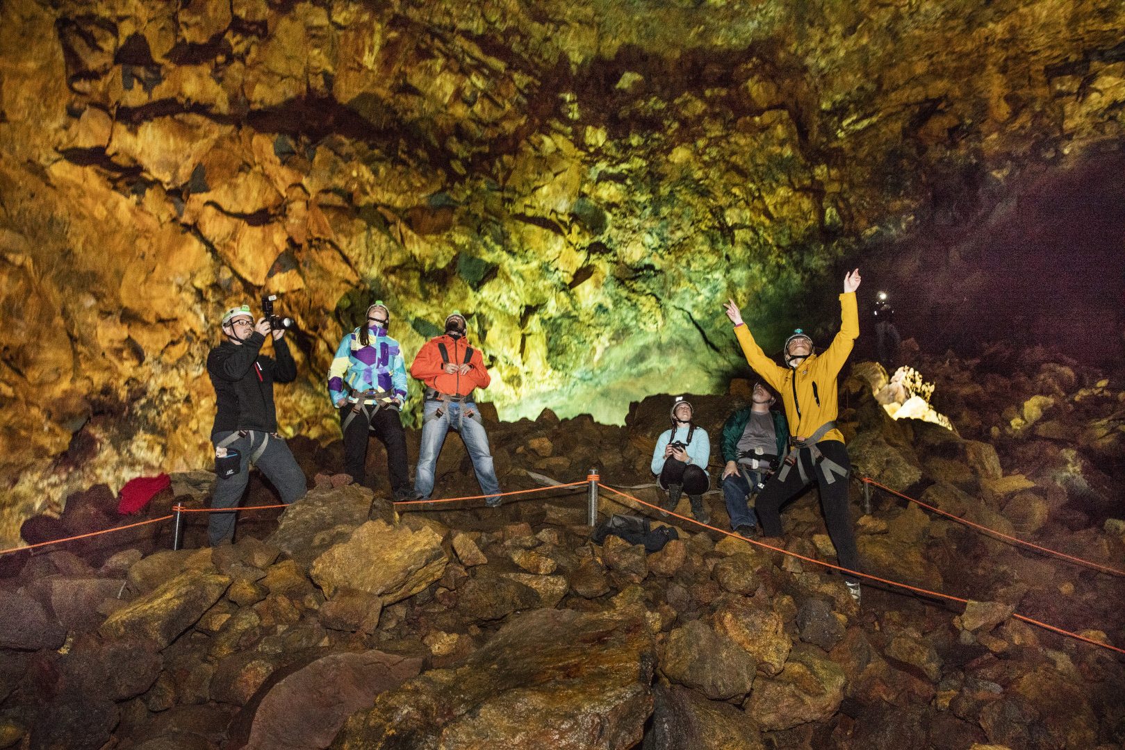 binnen in de vulkaan ijsland