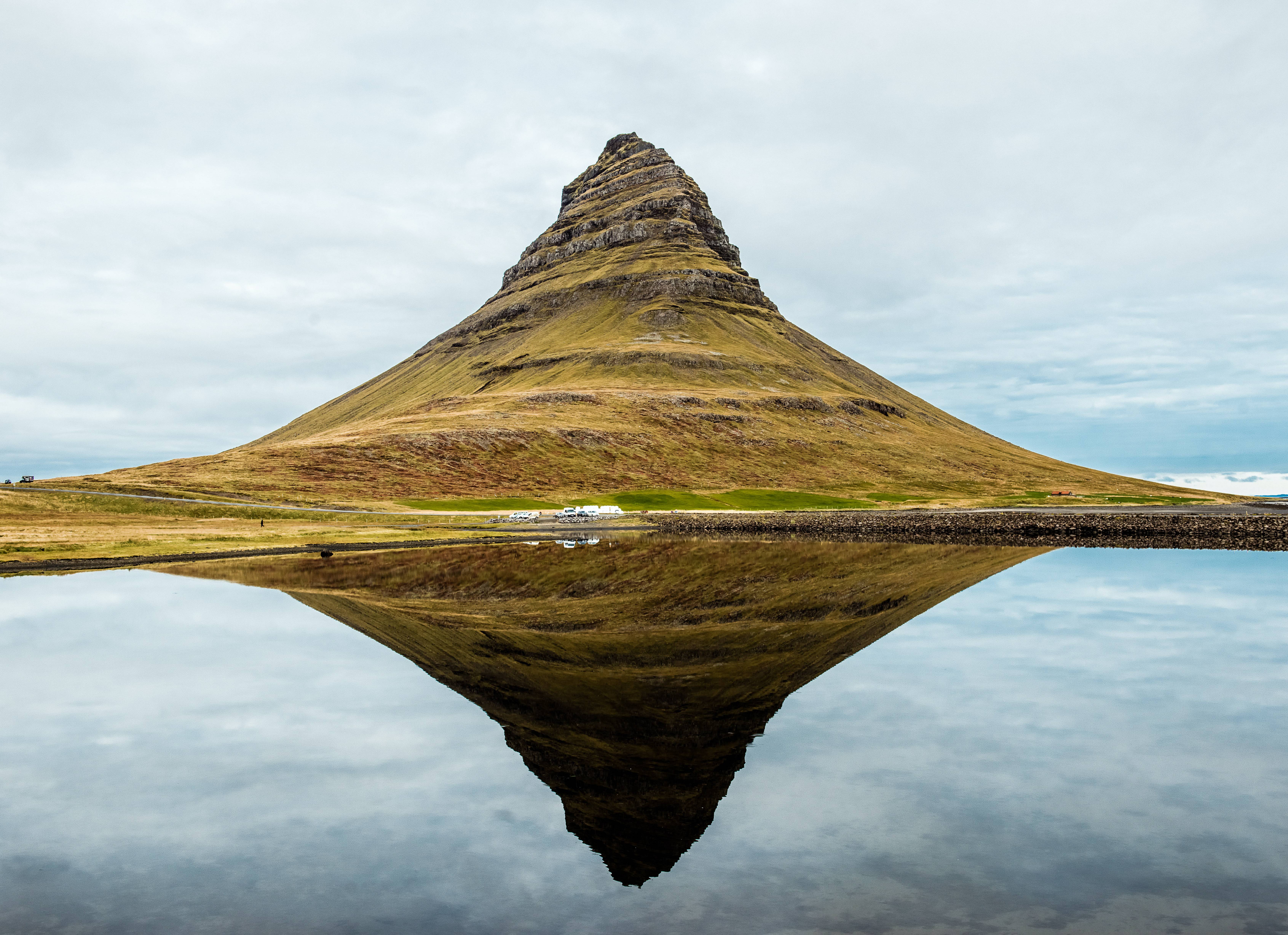 Kirkjufell berg in IJsland