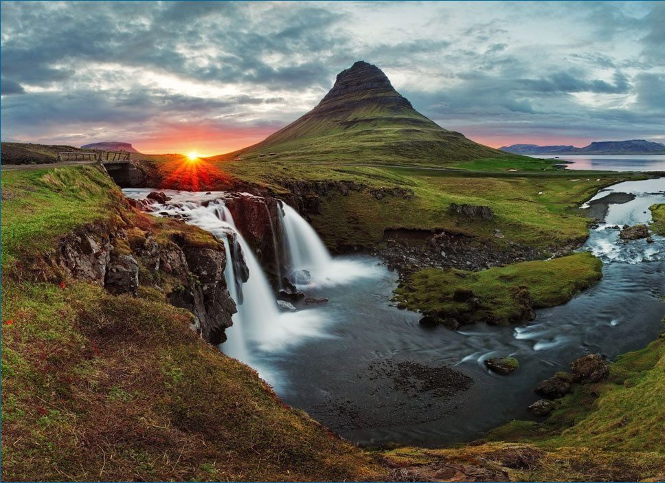 Kirkjufell op schiereiland Snæfellsnes in IJsland