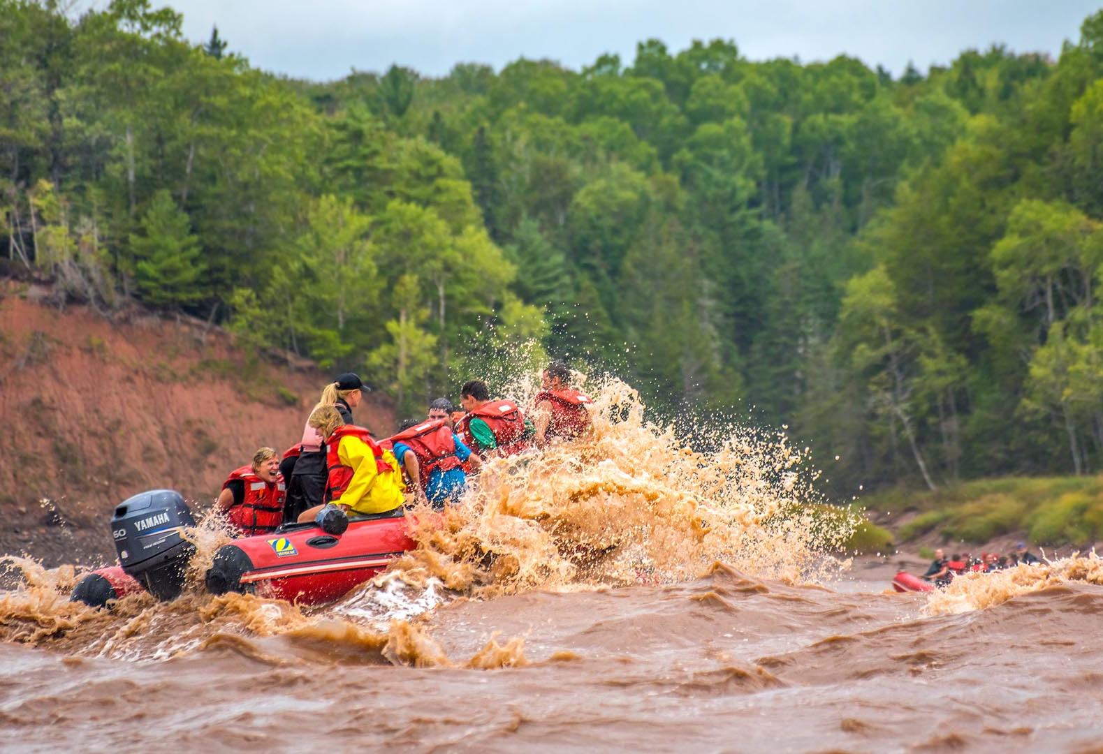 canada-nova-scotia-truro-tidal-bore-rafting-excursie