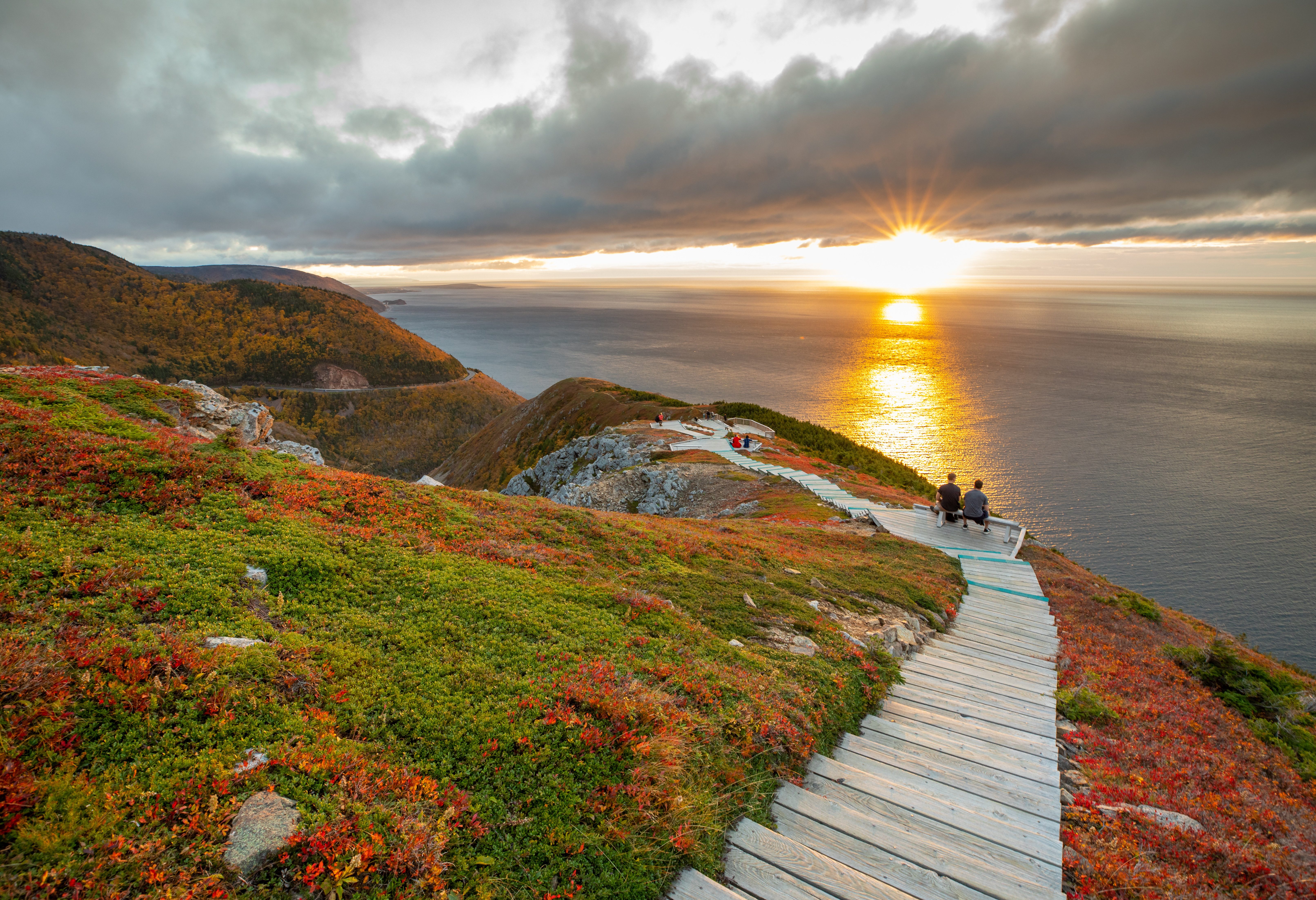 canada-nova-scotia-cape-breton-island-mooi-uitzicht-bij-zonsondergang