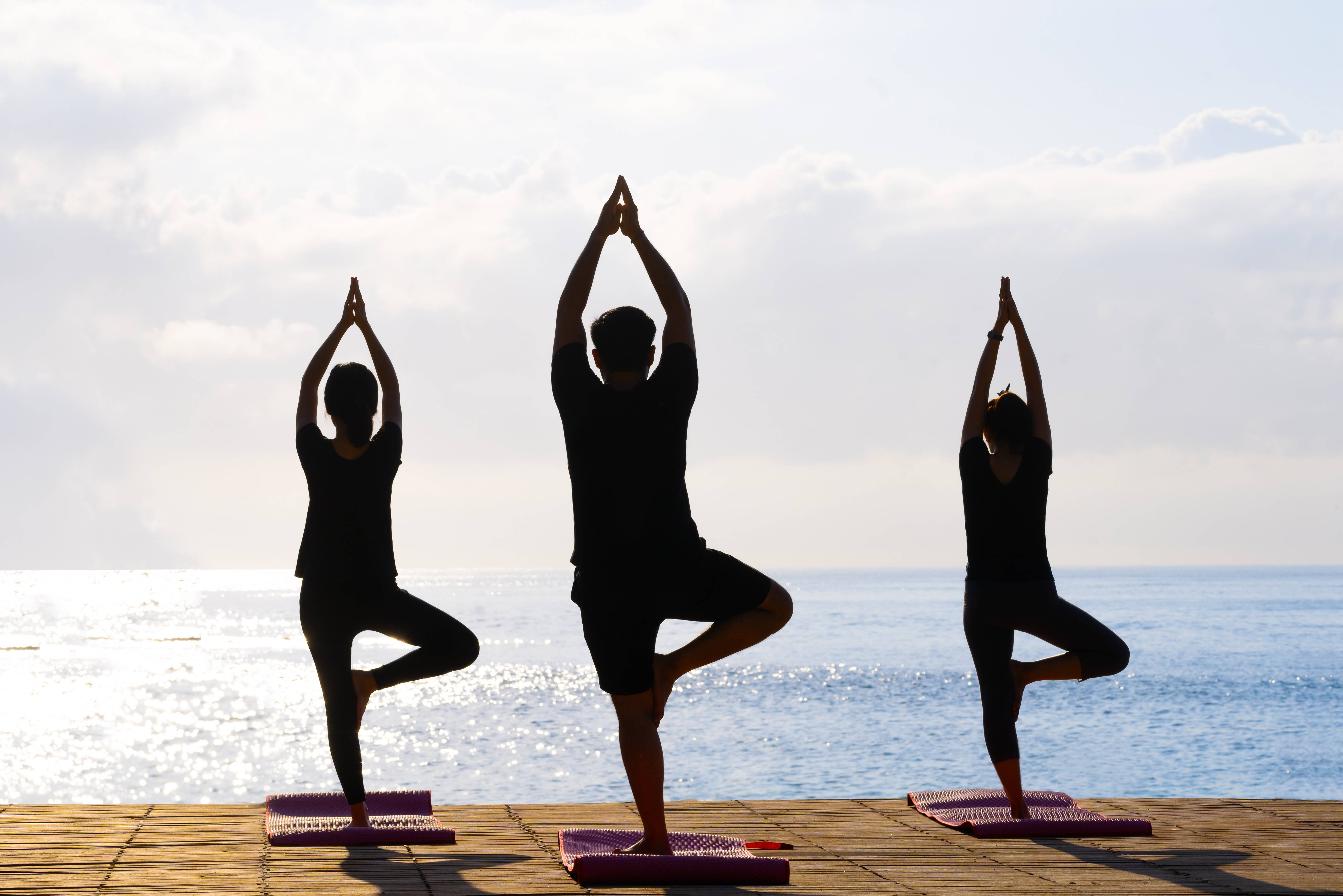 Yoga in het Merusaka Nusa Dua op Bali in Indonesie