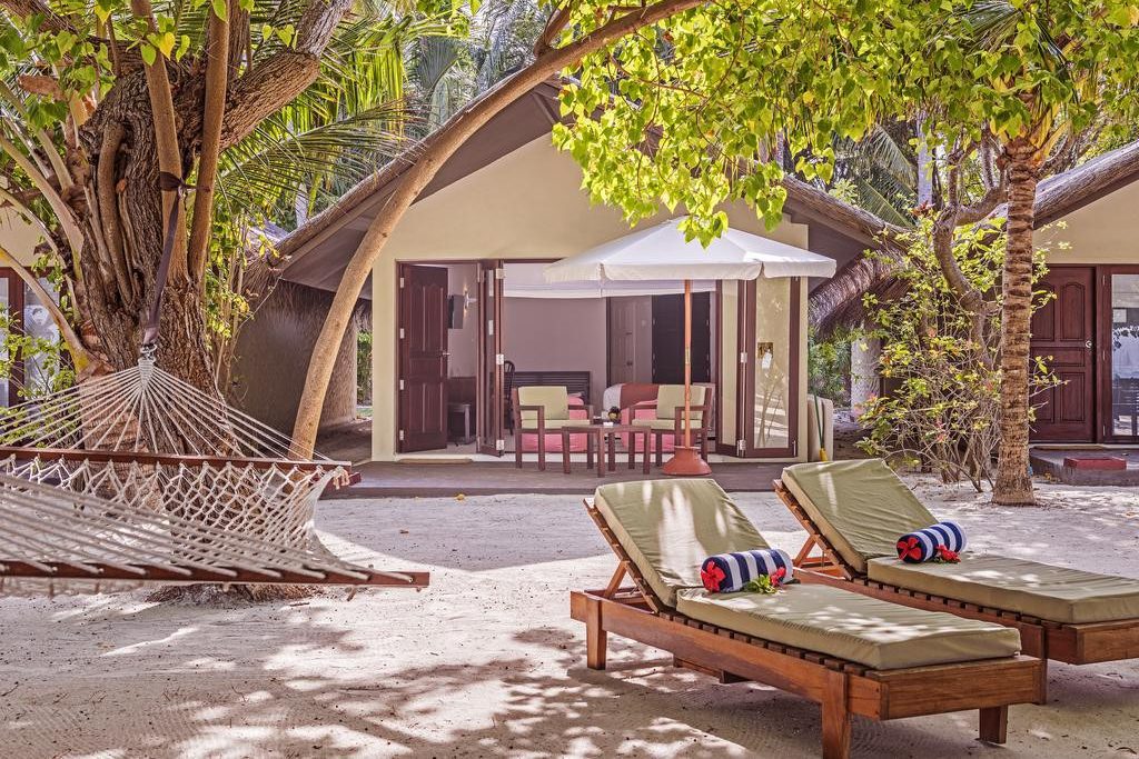 Adaaran Select Hudhuranfushi resort malediven garden villa