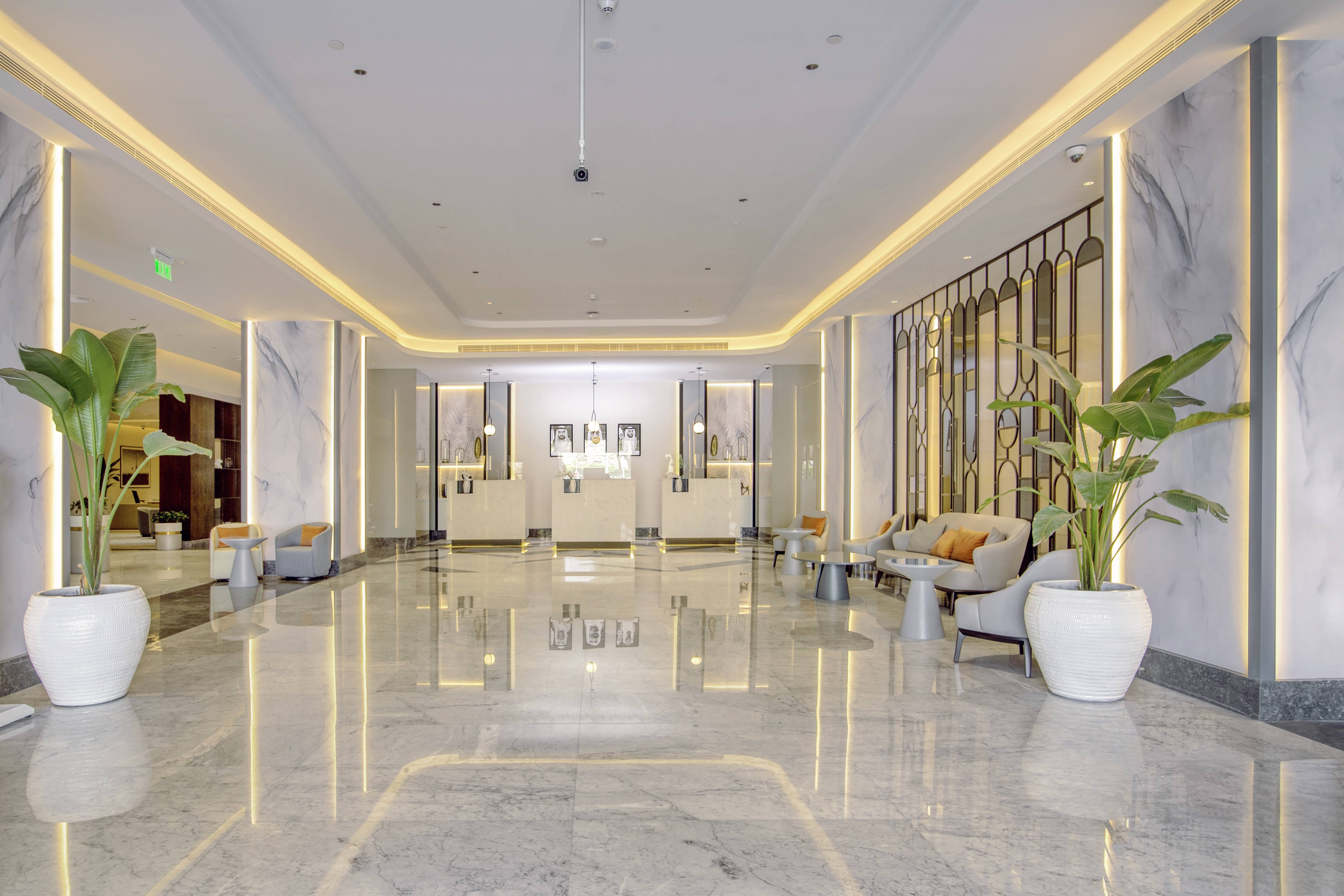 Radisson Blu Hotel Corniche lobby