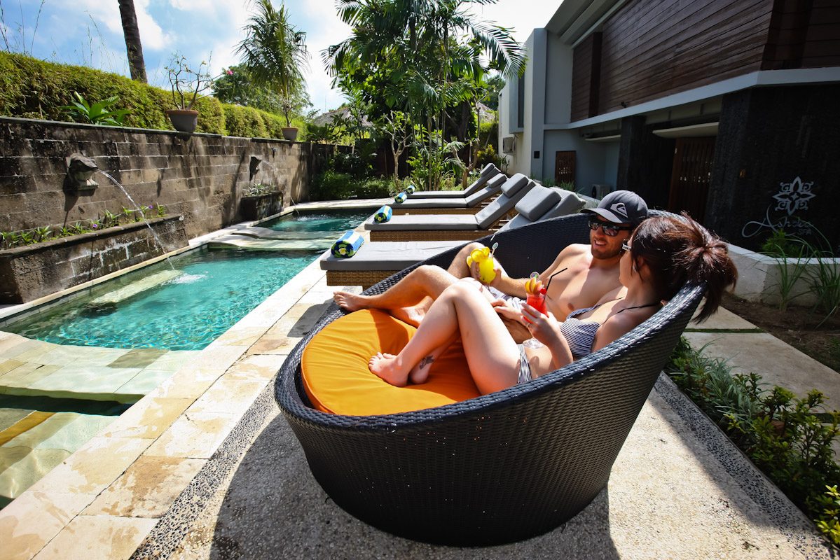 Lazy Pool voor adults only in het Bali Dynasty in Kuta Tuban op Bali