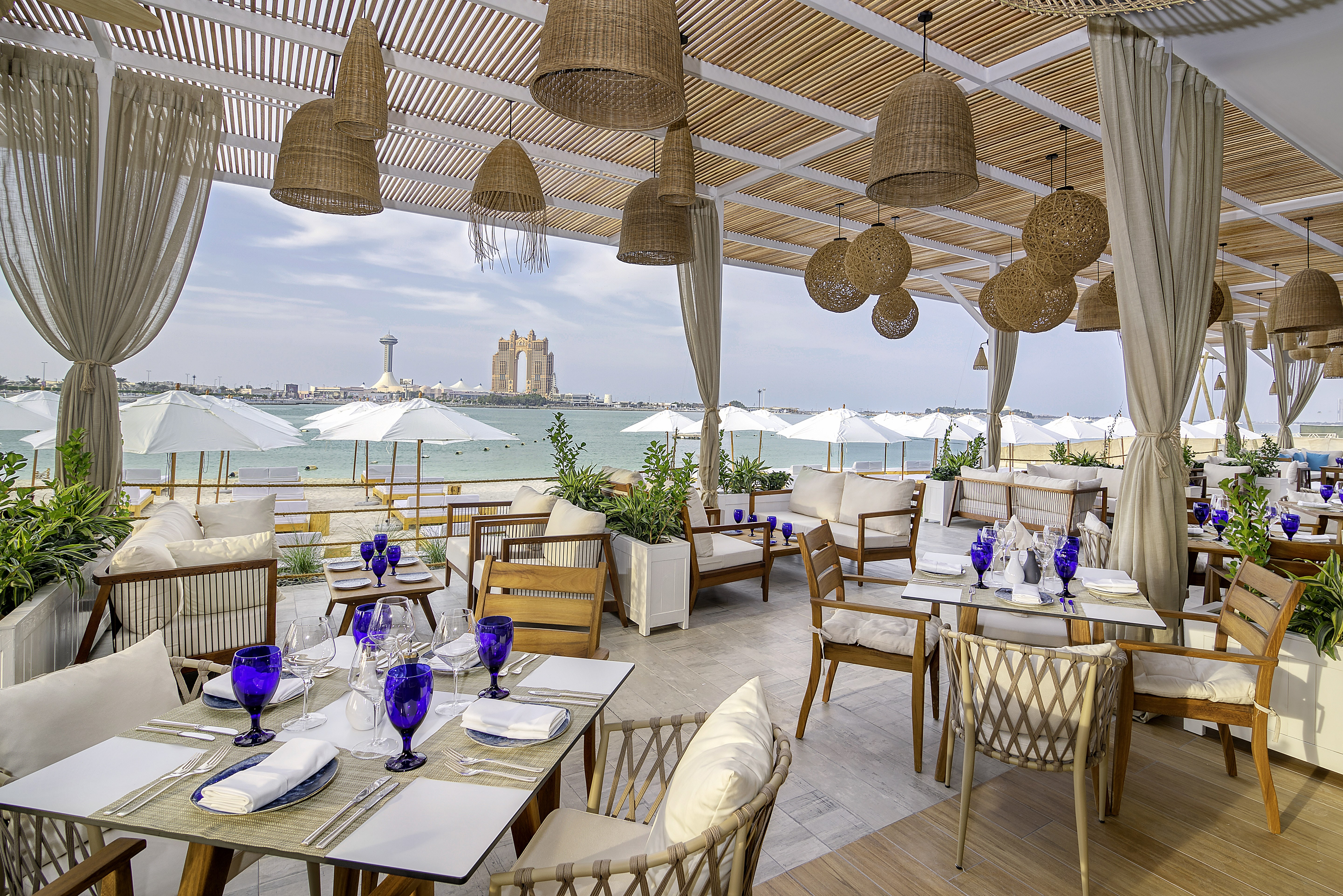 Radisson Blu Hotel Abu Dhabi Corniche Beach Club