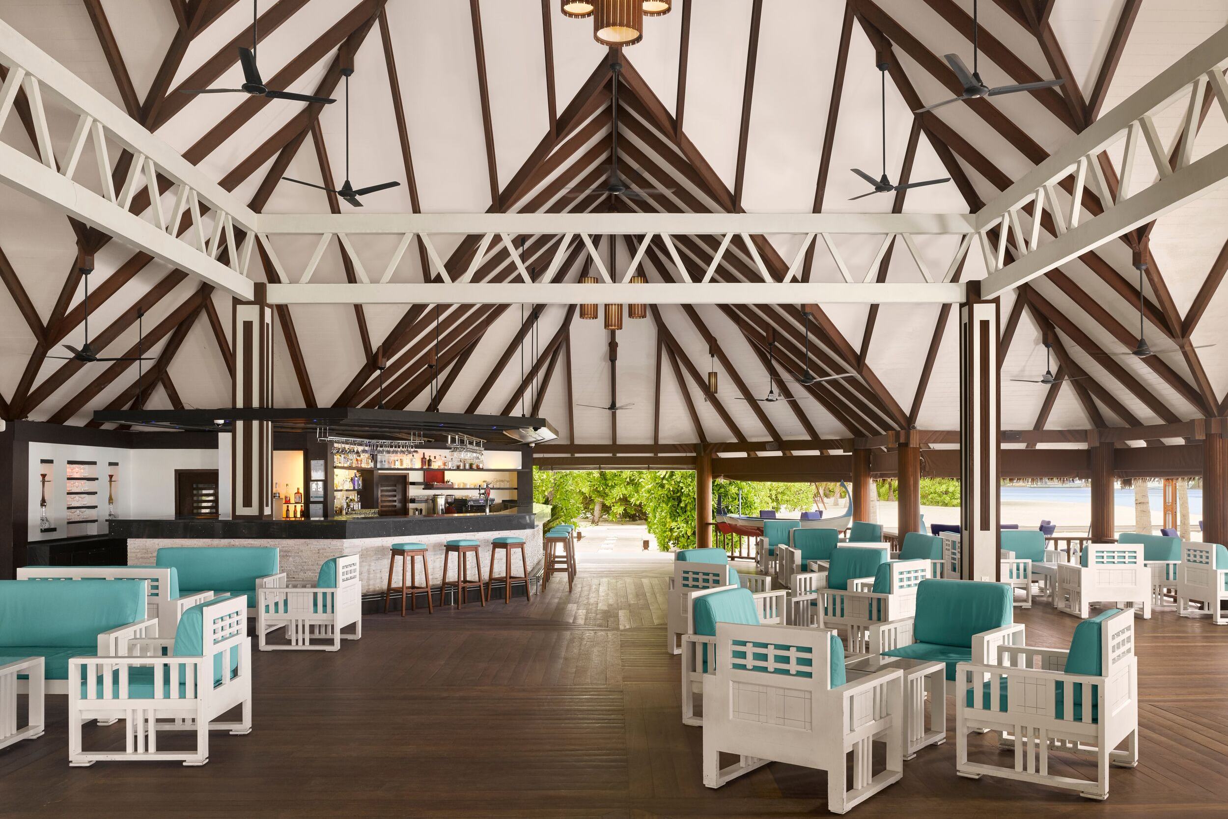 Malediven Villa Nautica Paradise Island restaurant