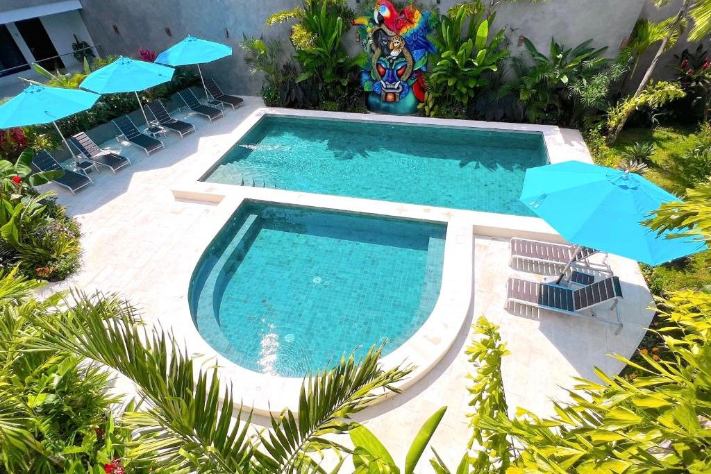 costa rica hotel naoz zwembad