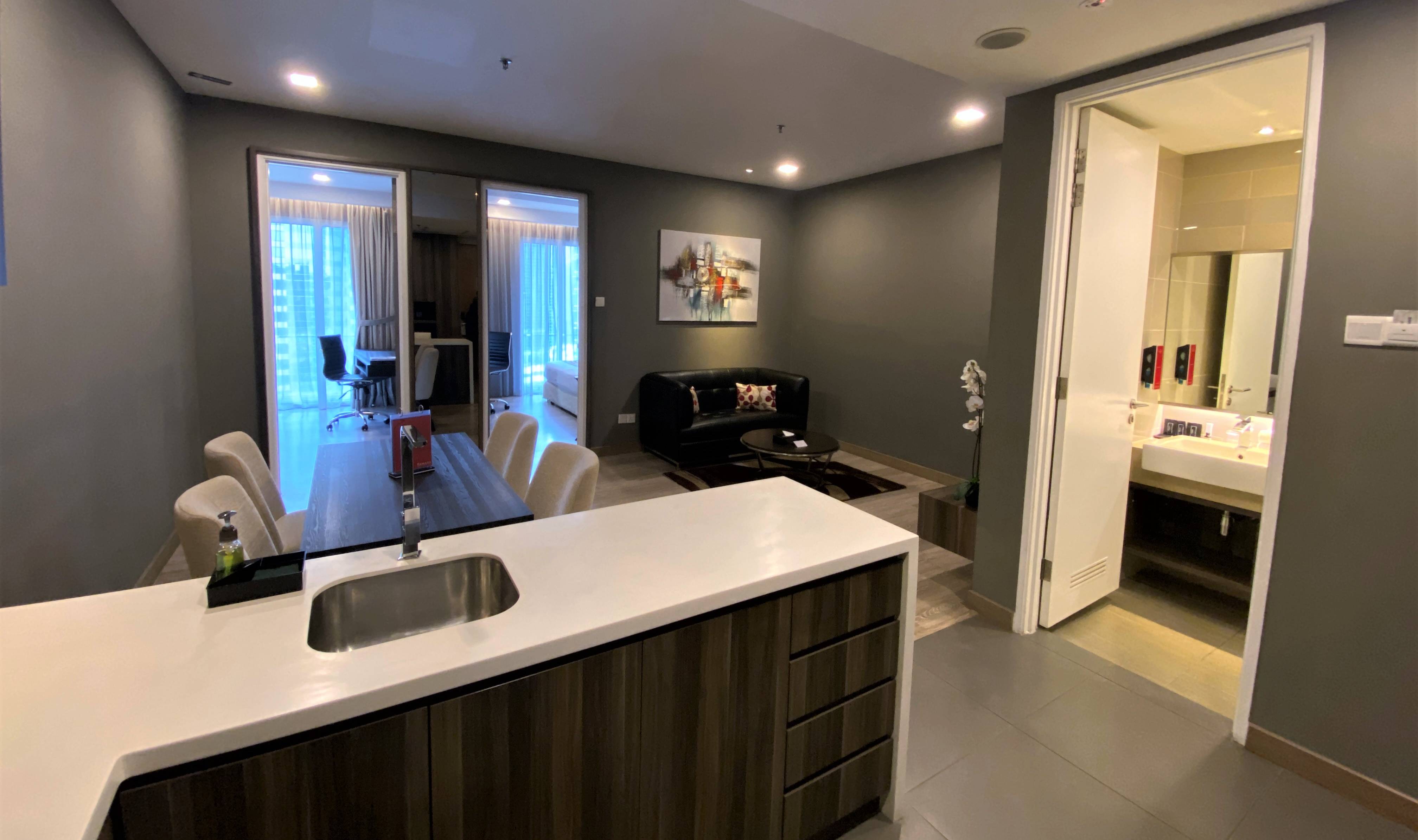 Maleisië-Kuala-Lumpur-Ramada-KLCC-Two-Bedroom-Suite-3