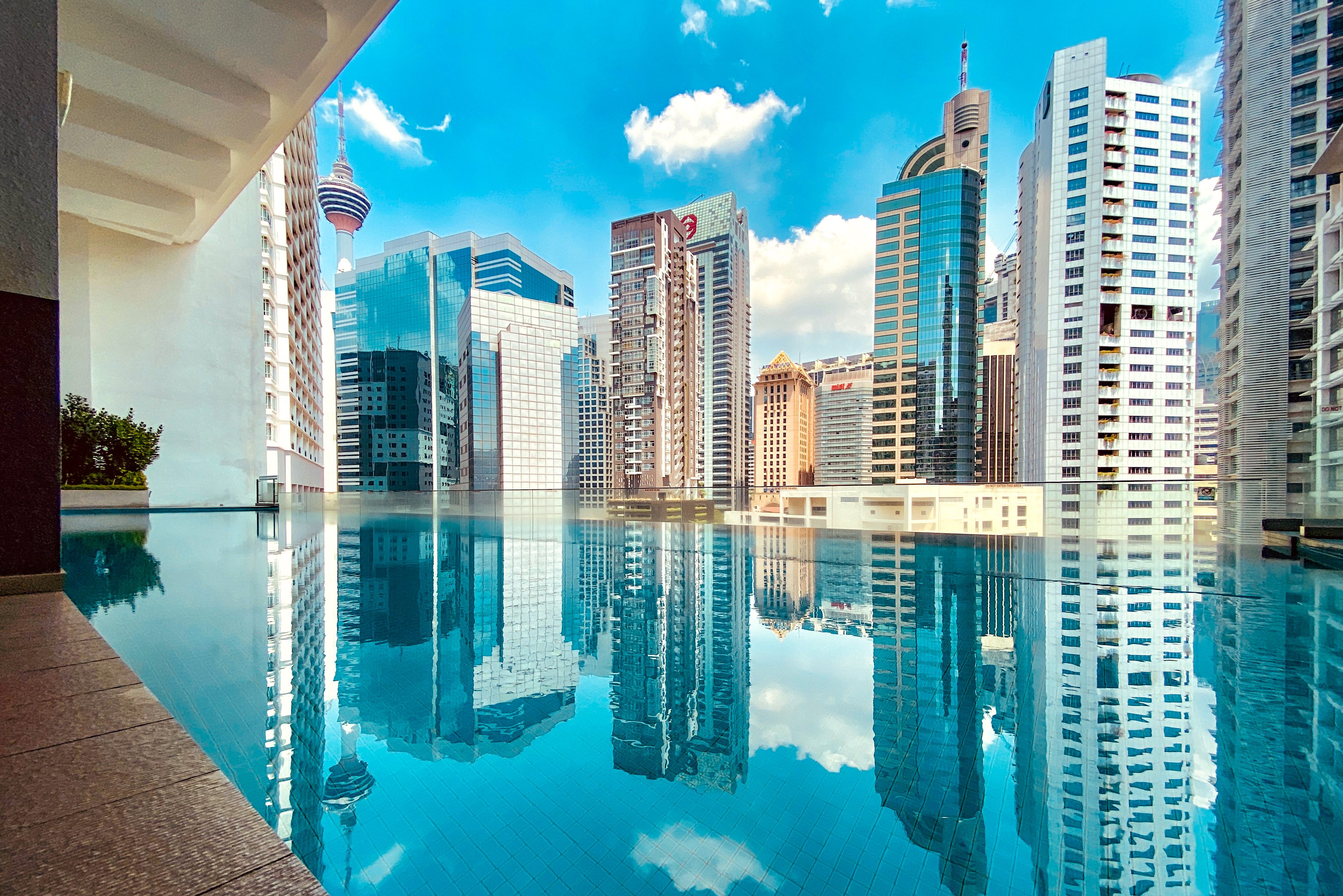 Maleisië-Kuala-Lumpur-Ramada-KLCC-Pool