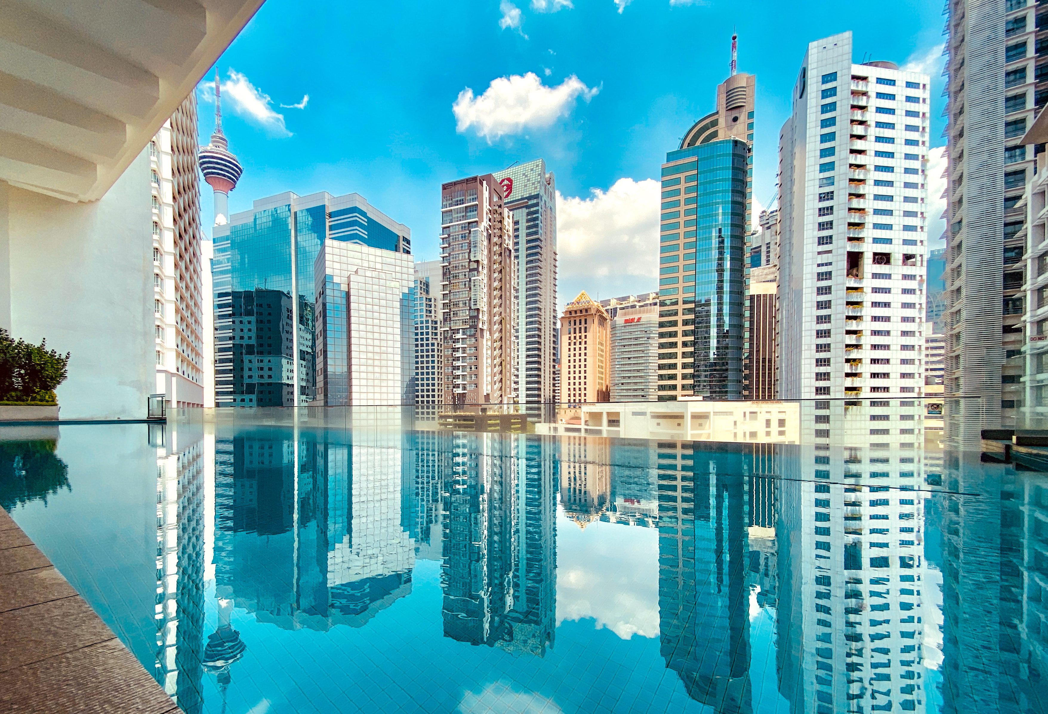 Maleisië-Kuala-Lumpur-Ramada-KLCC-Pool
