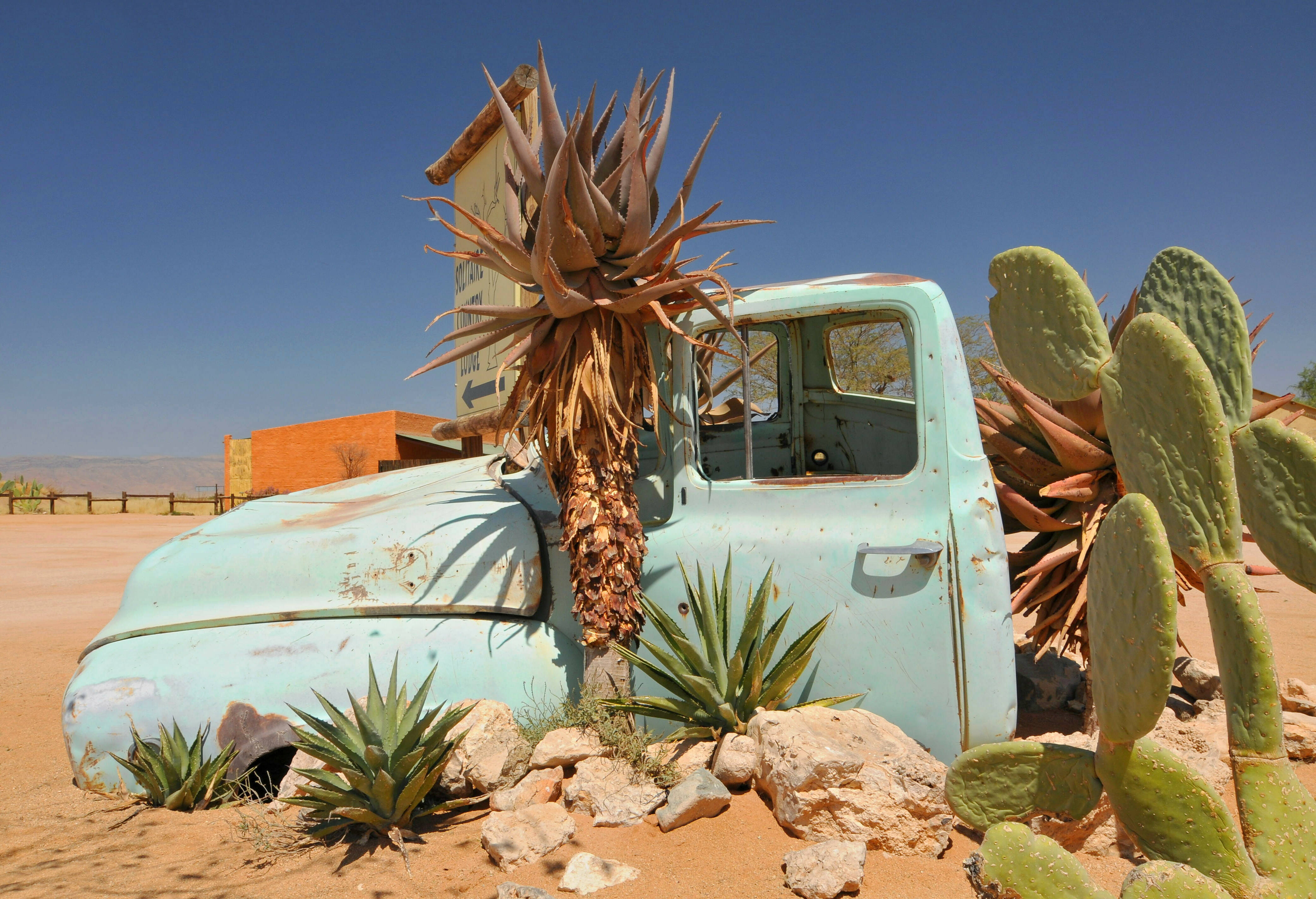 Oude auto in Solitaire Namibië