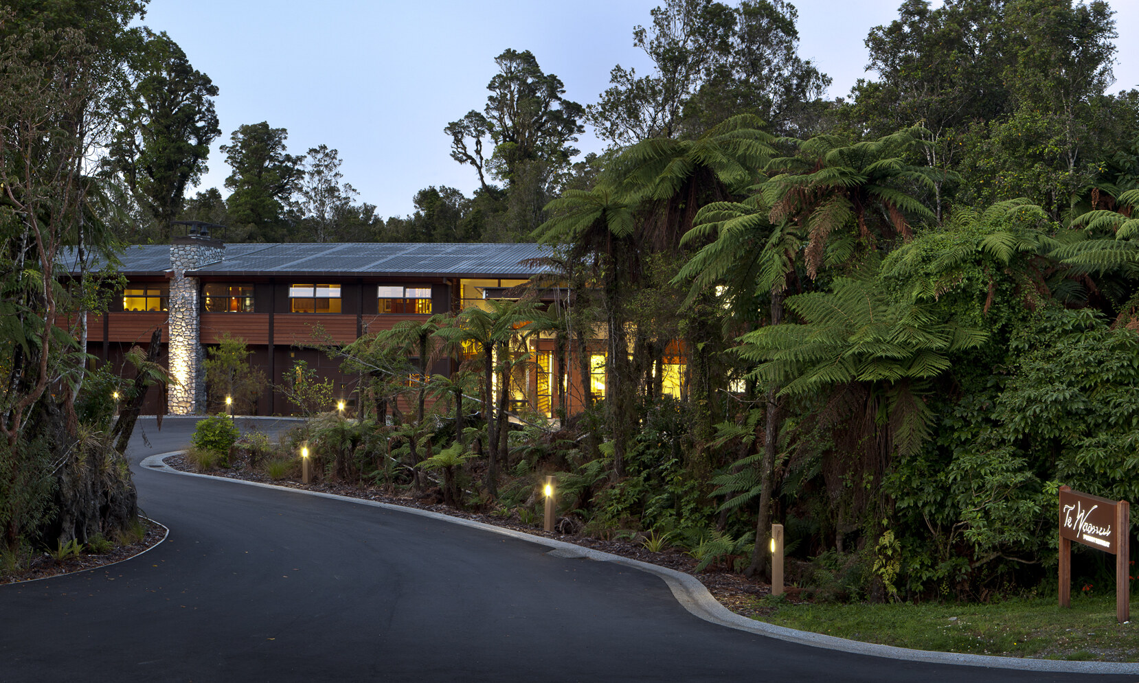 Te Waonui Forest Retreat