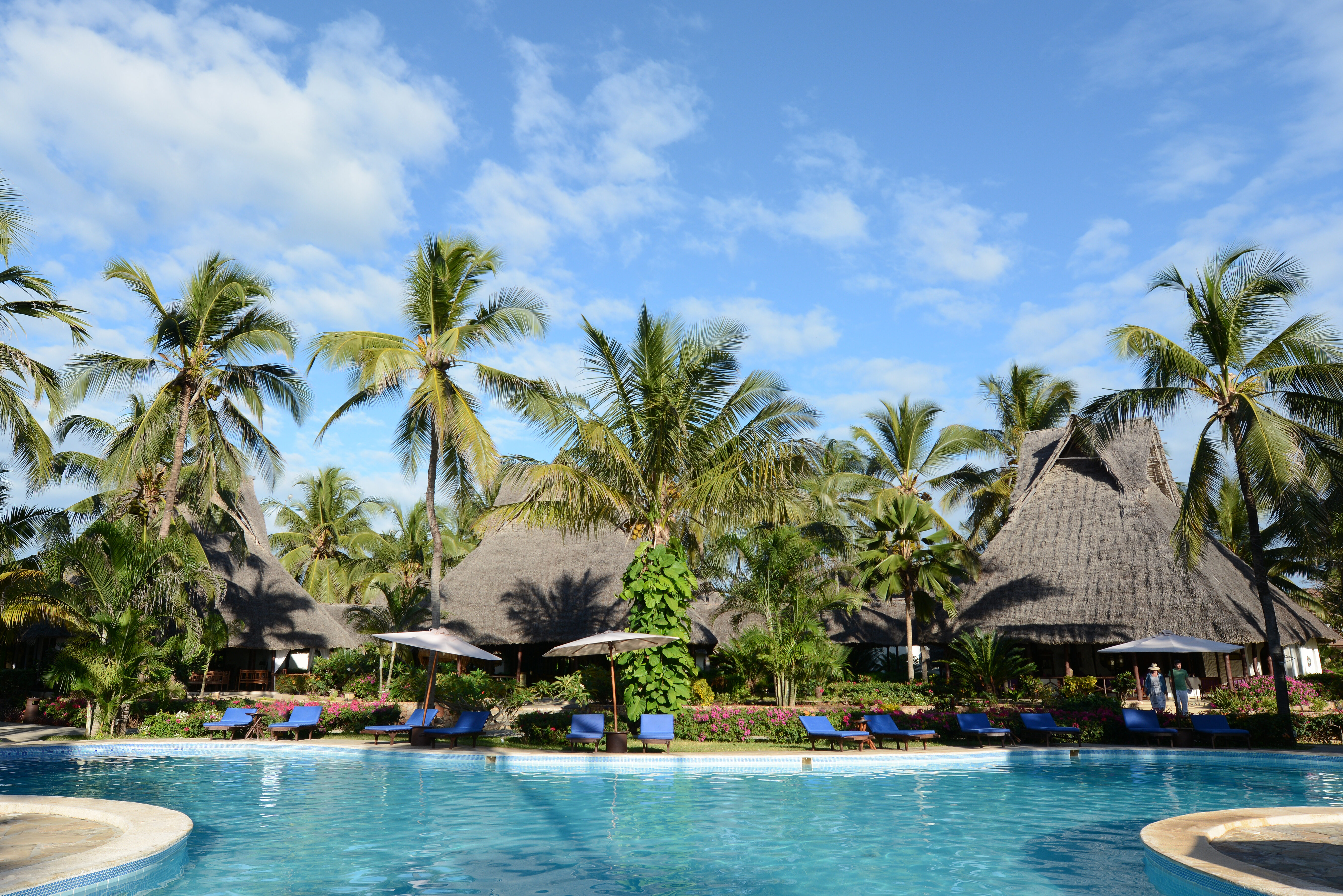 Zanzibar Bewjuu Beach Breezes Beach Club Zwembad