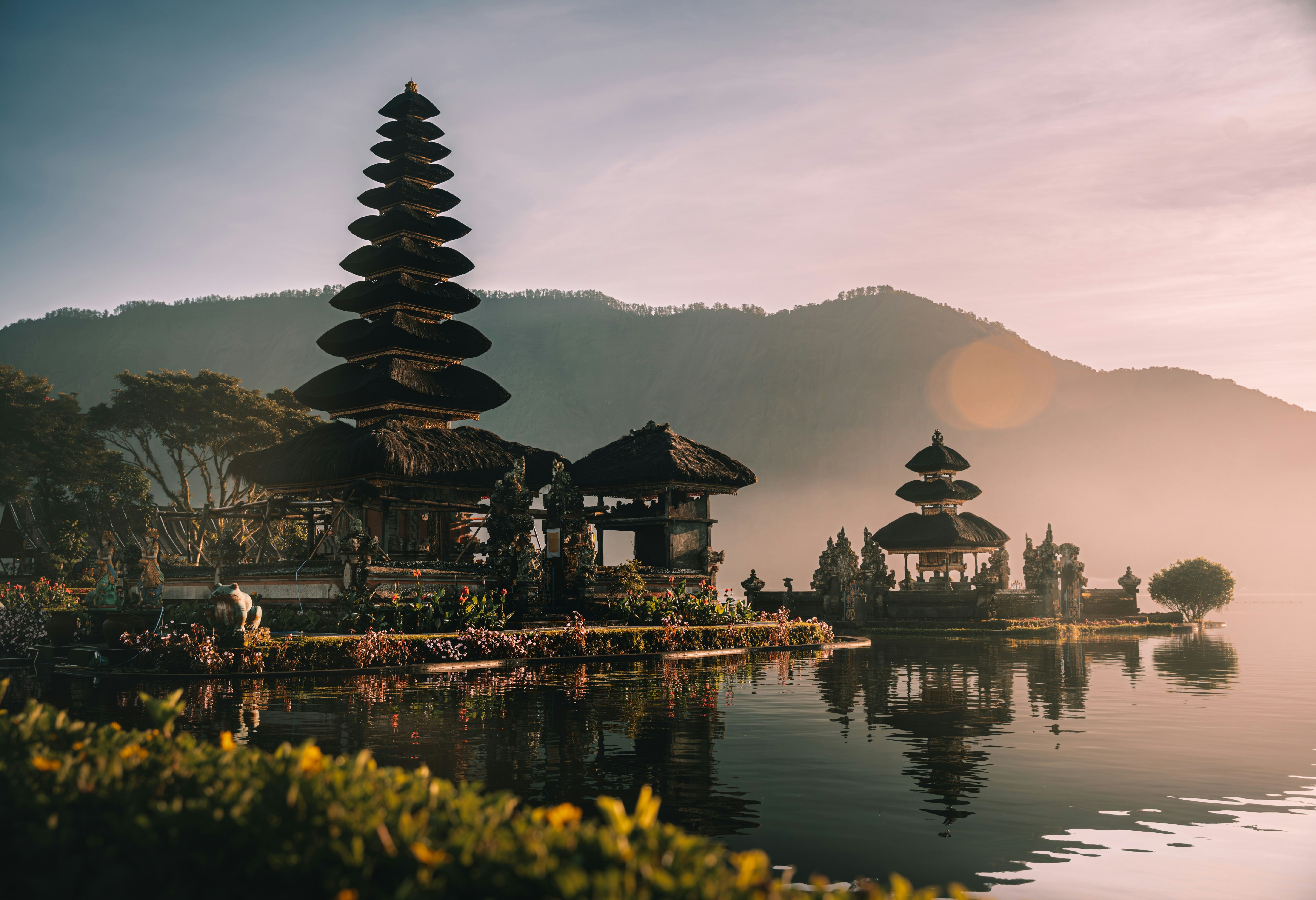 Ulun Danu tempel aan het Beratan meer op Bali