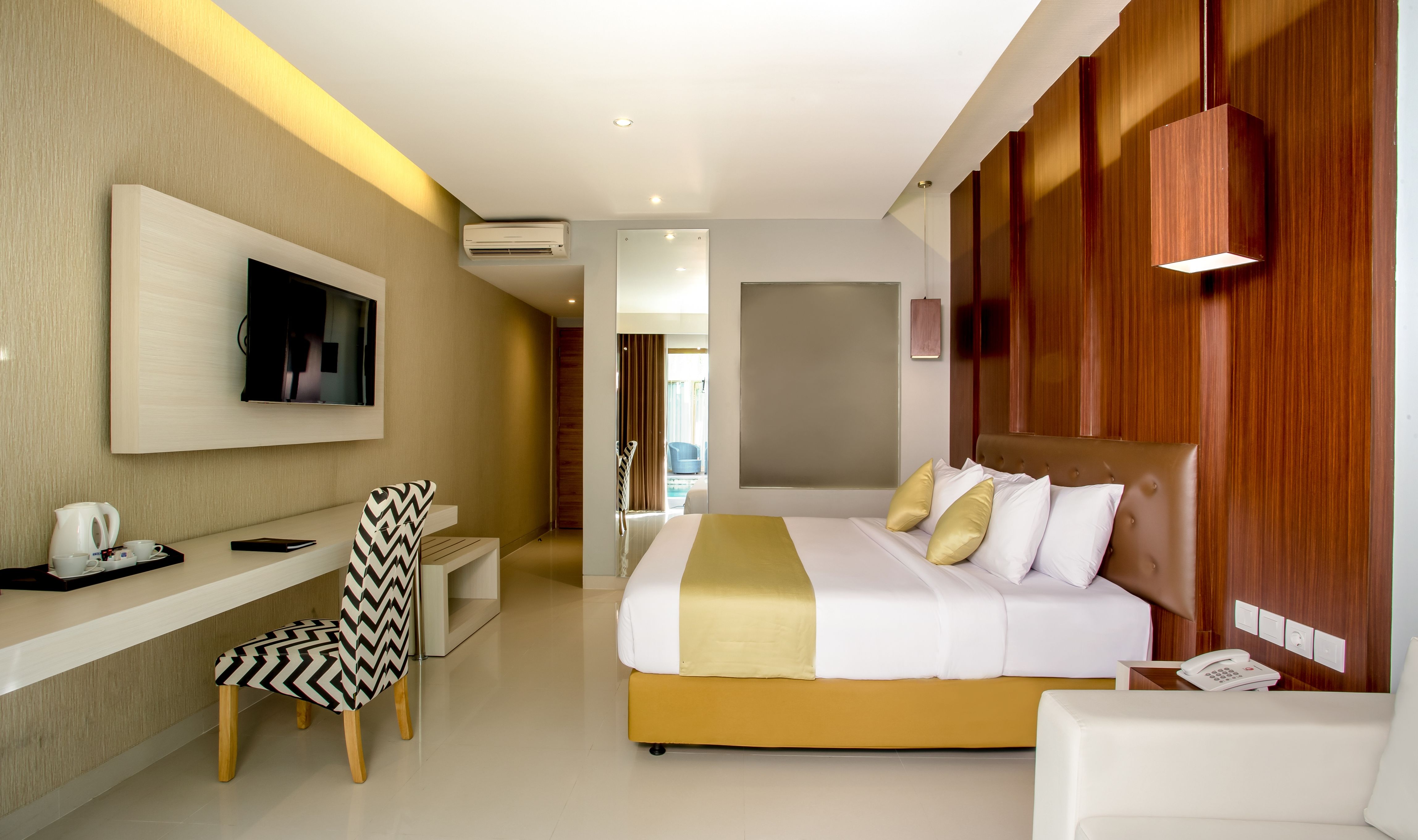 Deluxe Poolview kamer in Tonys Villas in Seminyak op Bali