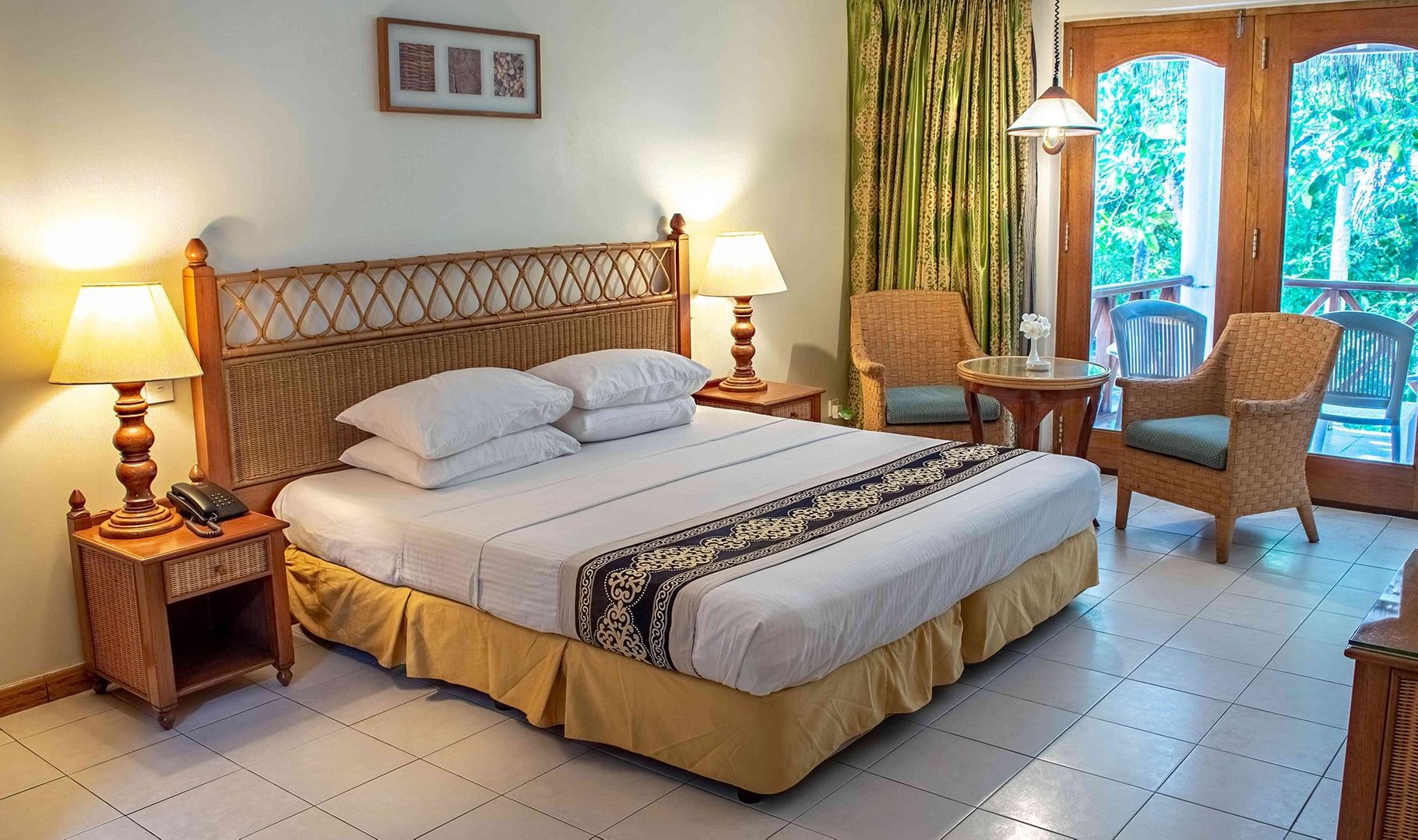 Malediven Fihalhohi Island Resort Deluxe Sky