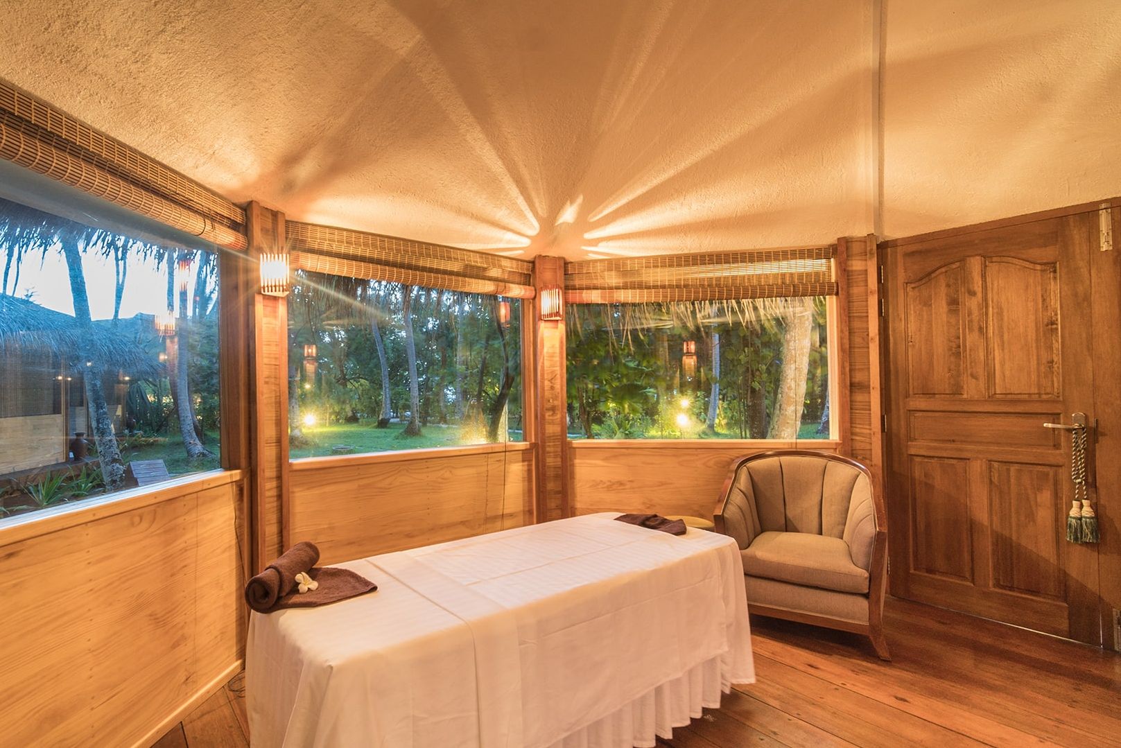 Malediven Fihalhohi Island Resort Spa