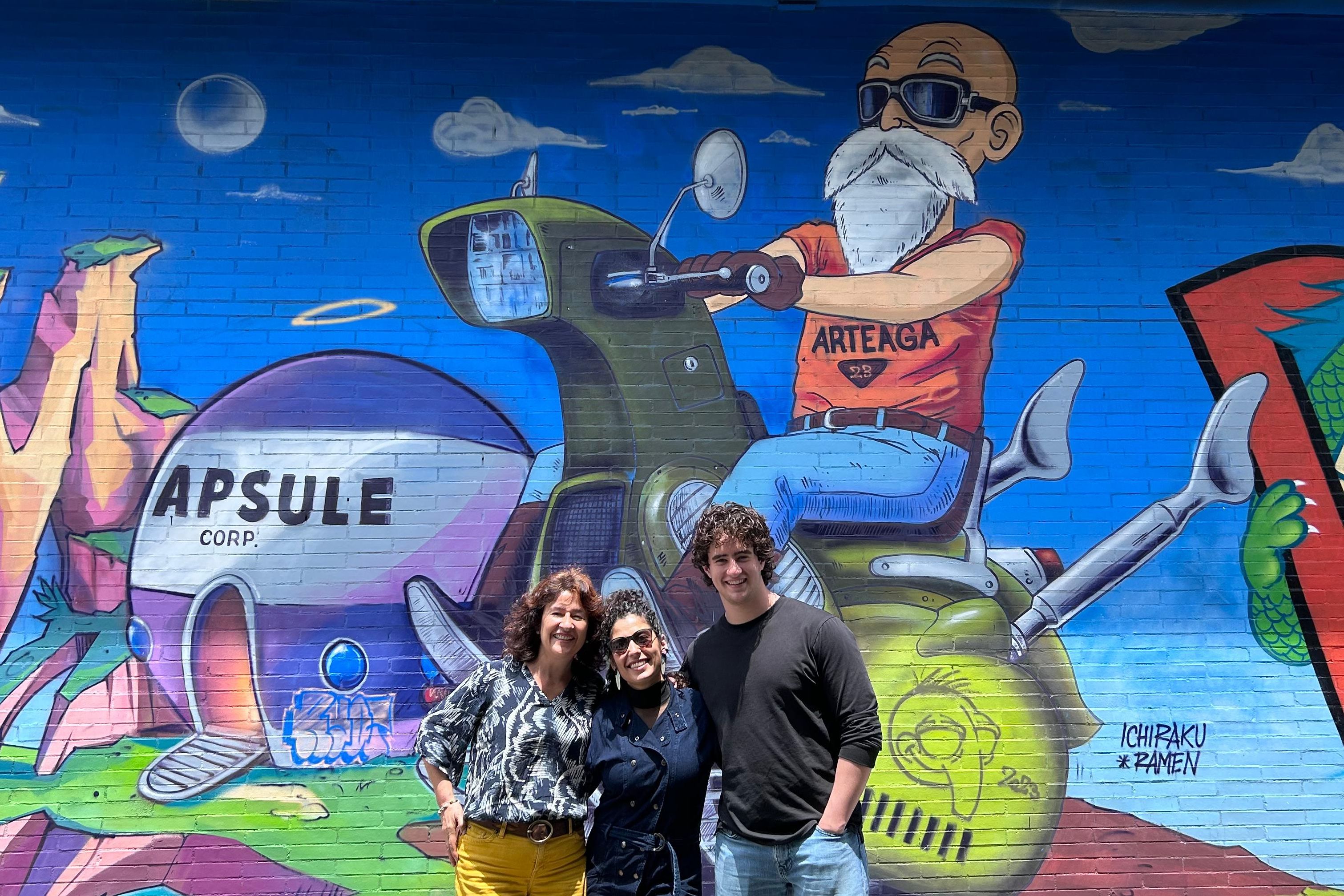 Co;ombia Bogota Graffiti Tour