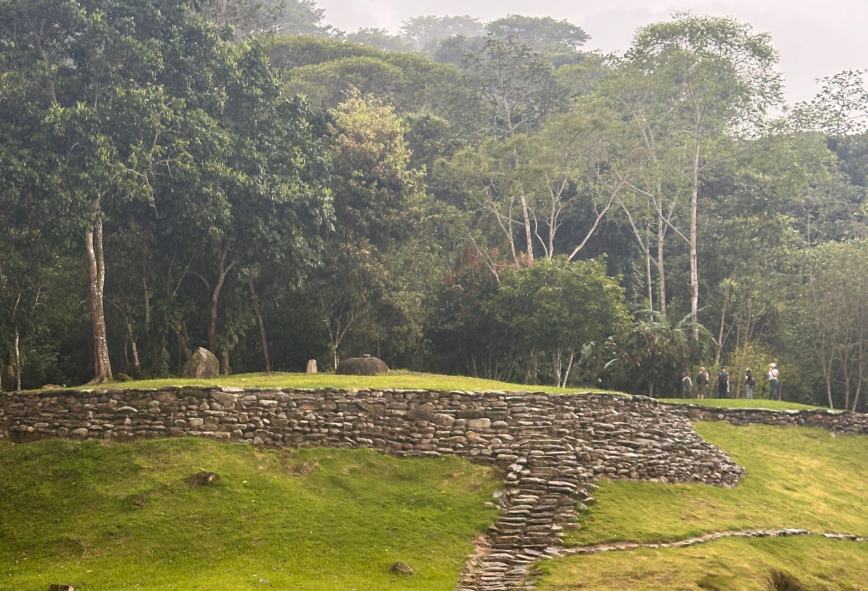 Colombia Tayrona National Park Archelogische Terrassen van Bunkuany