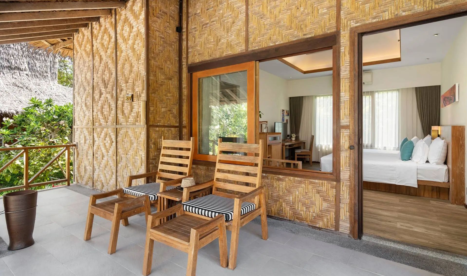 Thailand Koh Phi Phi SAii PhiPhi Island Village Deluxe Premium Bungalow