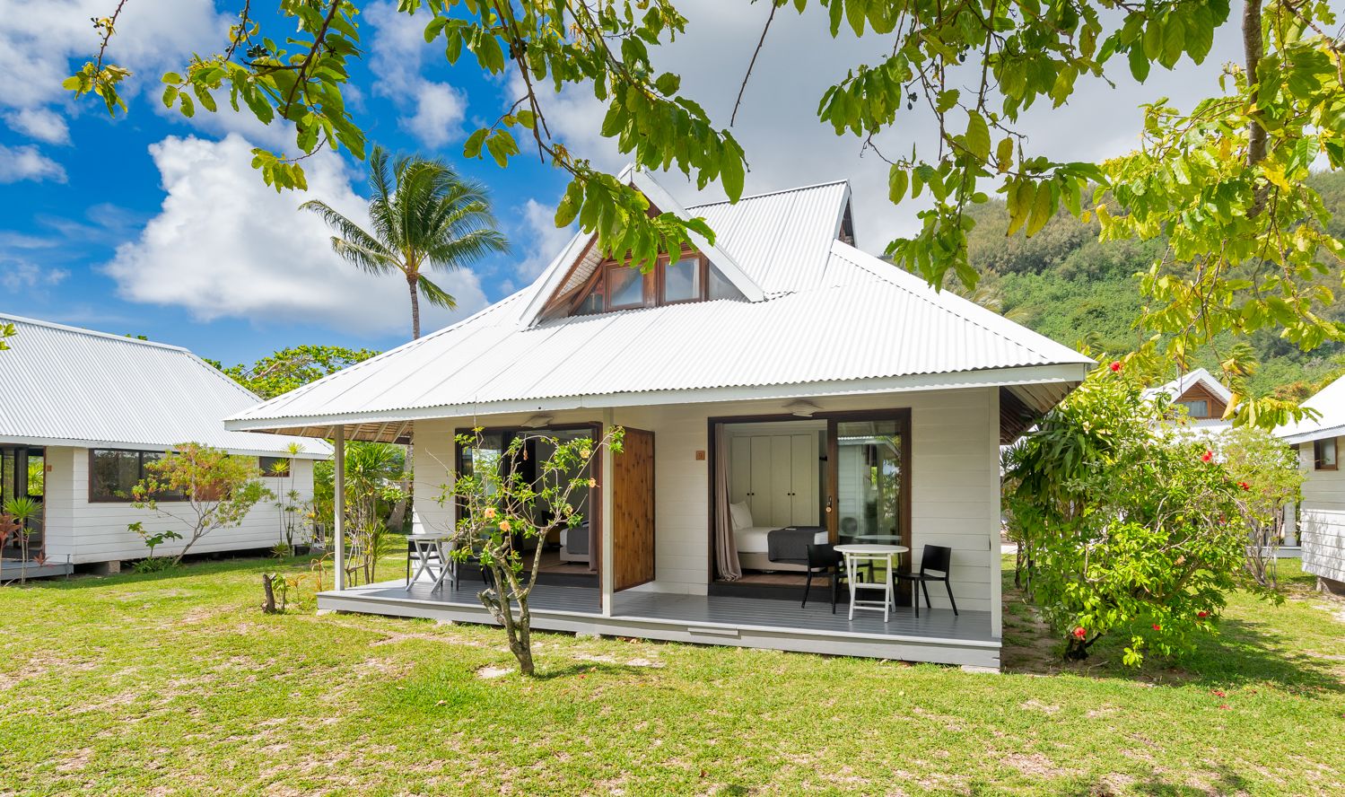 Buitenkant Family Bungalow in Moorea Island Beach in Frans-Polynesie