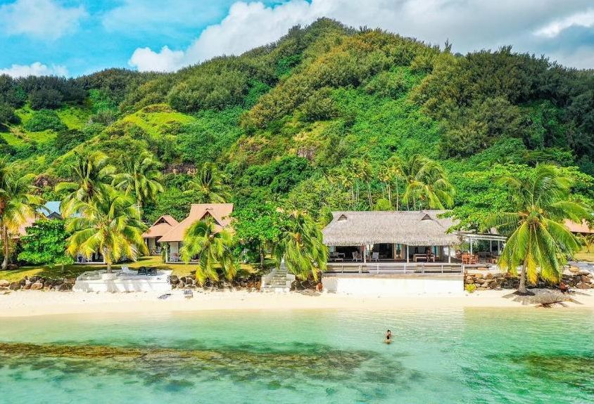 Moorea Island Beach aan de kust van Moorea in Frans-Polynesie