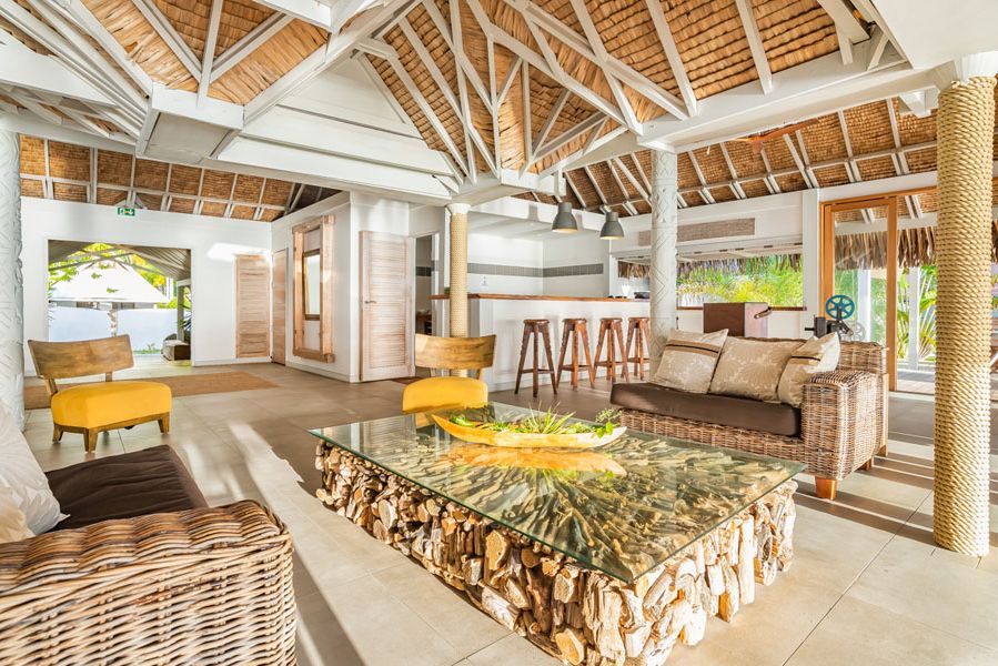 Lounge van het Moorea Island Beach in Frans-Polynesie