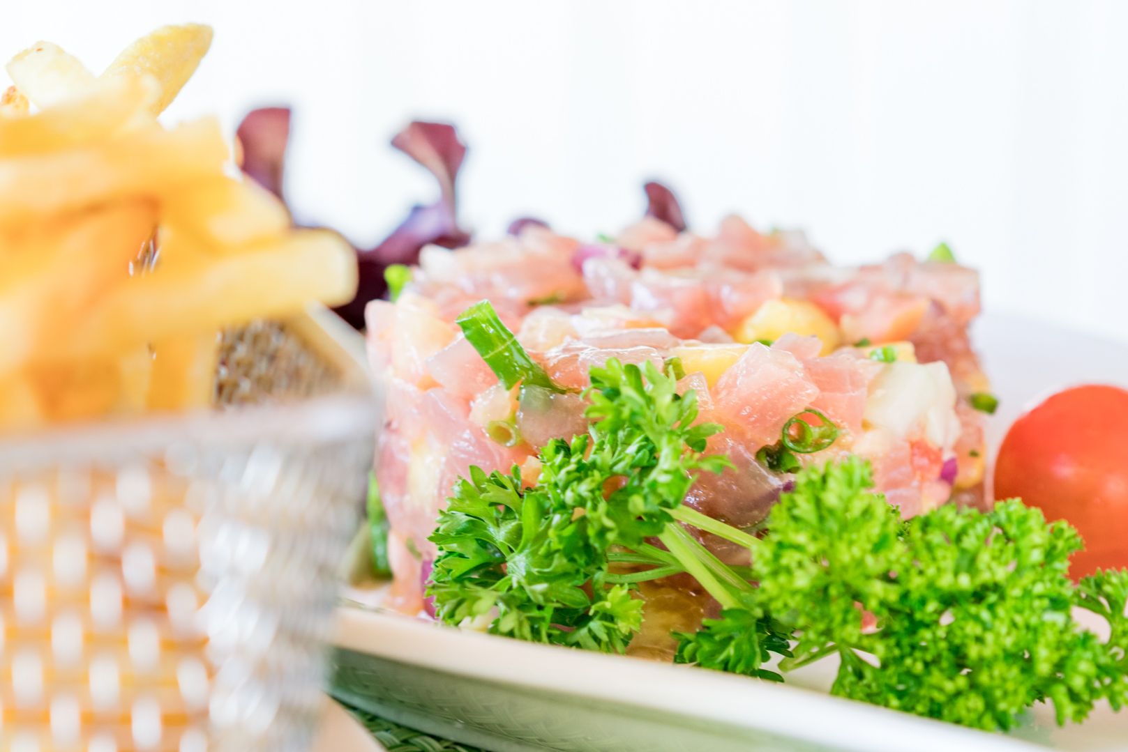 Gerecht in het restaurant van Hotel Le Mahana op Huahine in Frans-Polynesie